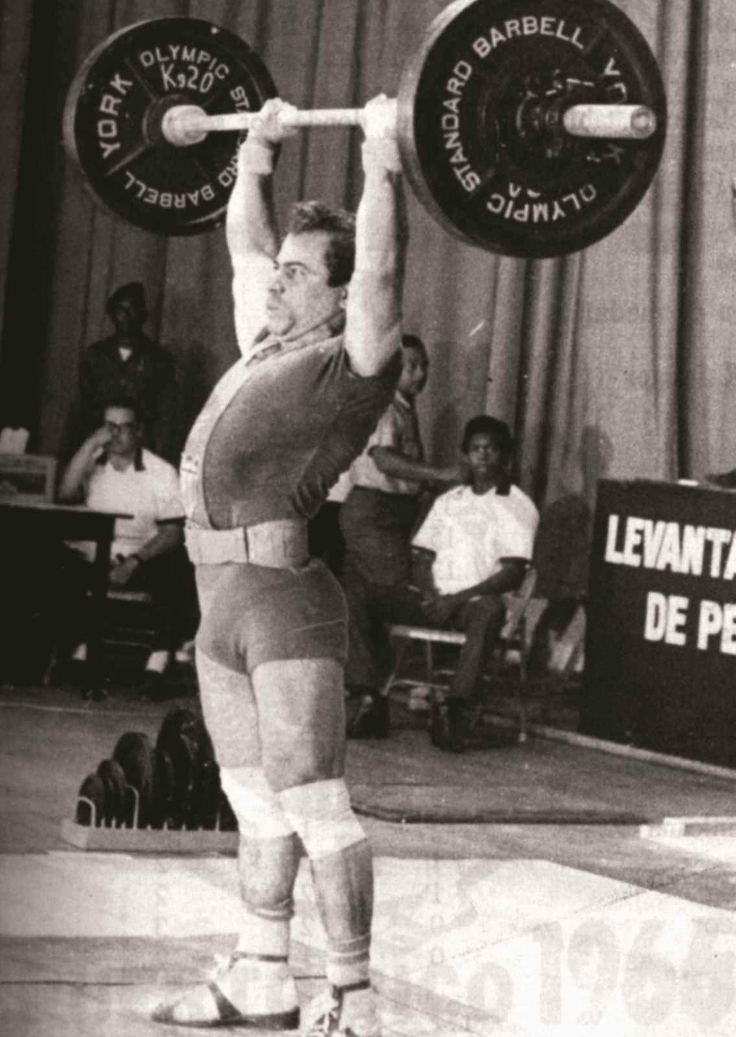 Fernando Luis Báez ganó tres medallas de oro en el levantamiento de pesas de Panamá 1970. (Archivo)