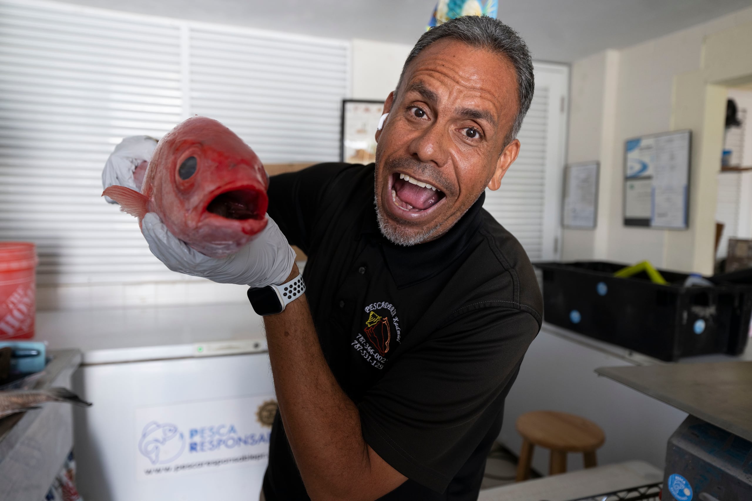 En la foto Carlos Velázquez, administrador De la Villa Pesquera.