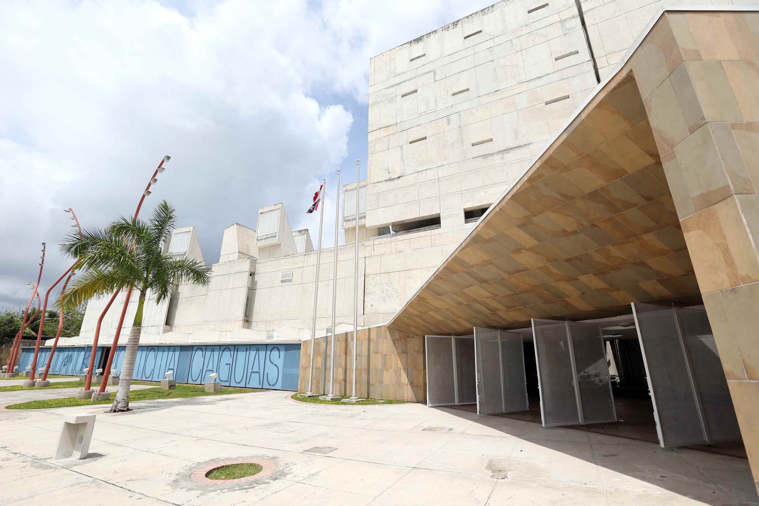 Fachada de la Comandancia de Caguas. (GFR Media)