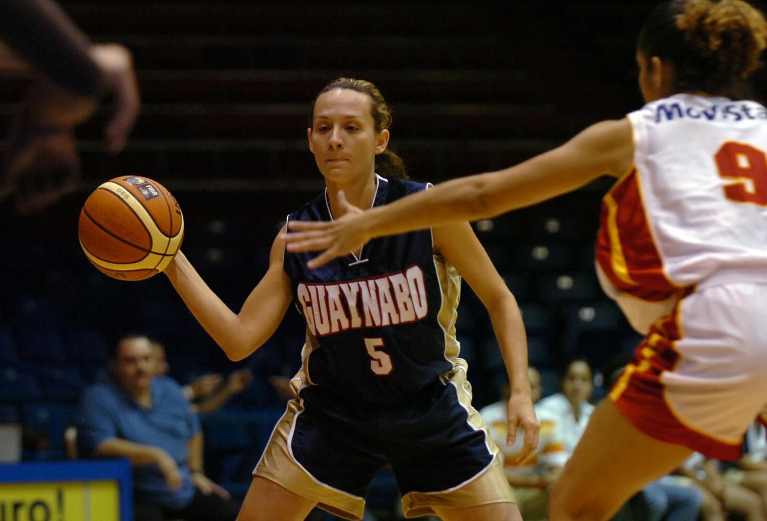 Natalia Meléndez en uniforme de las Mets de Guaynabo en el BSNF.