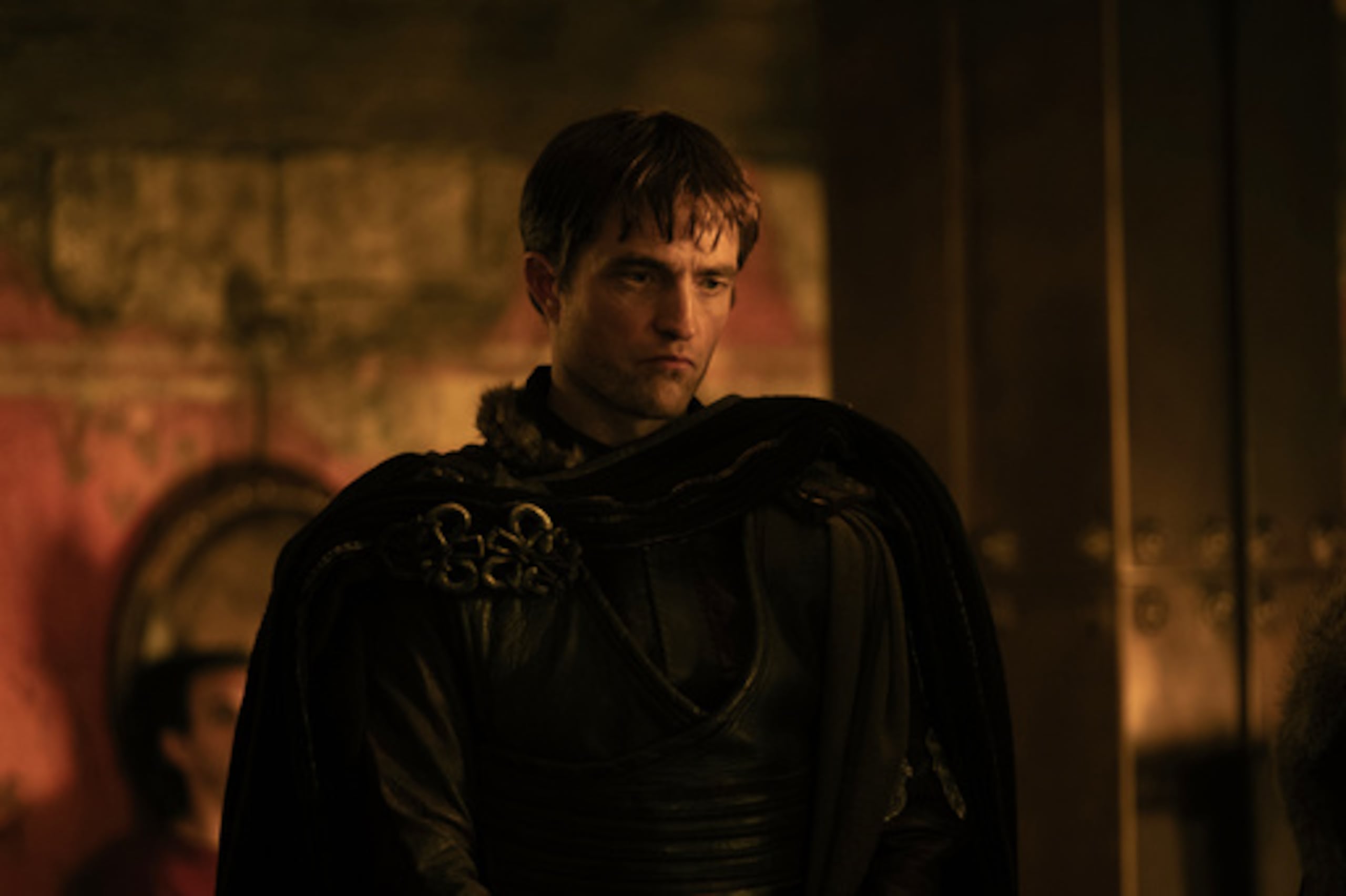 Esta imagen, difundida por Universal Pictures, muestra a Robert Pattinson en el papel de Antinoo, en una escena de «La Odisea». (Melinda Sue Gordon/Universal Pictures vía AP)