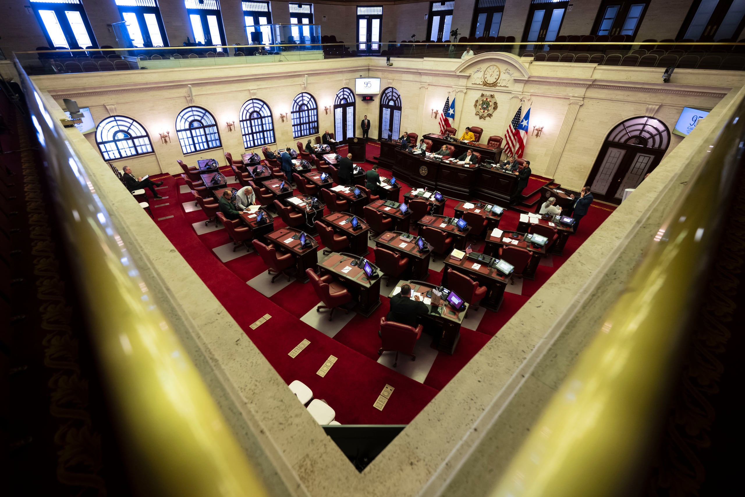 Tendrán que presentarse al Capitolio.