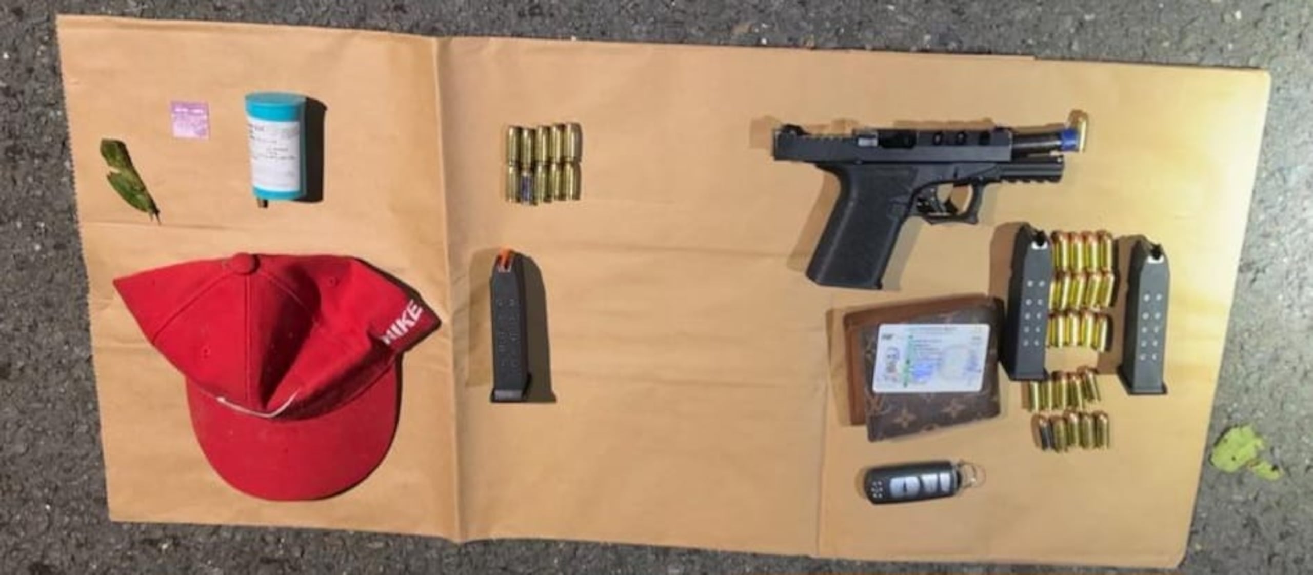 Ocupado durante una persecución entre Cidra y Cayey, que dejó el saldo de dos agentes el detenido, lesionados.