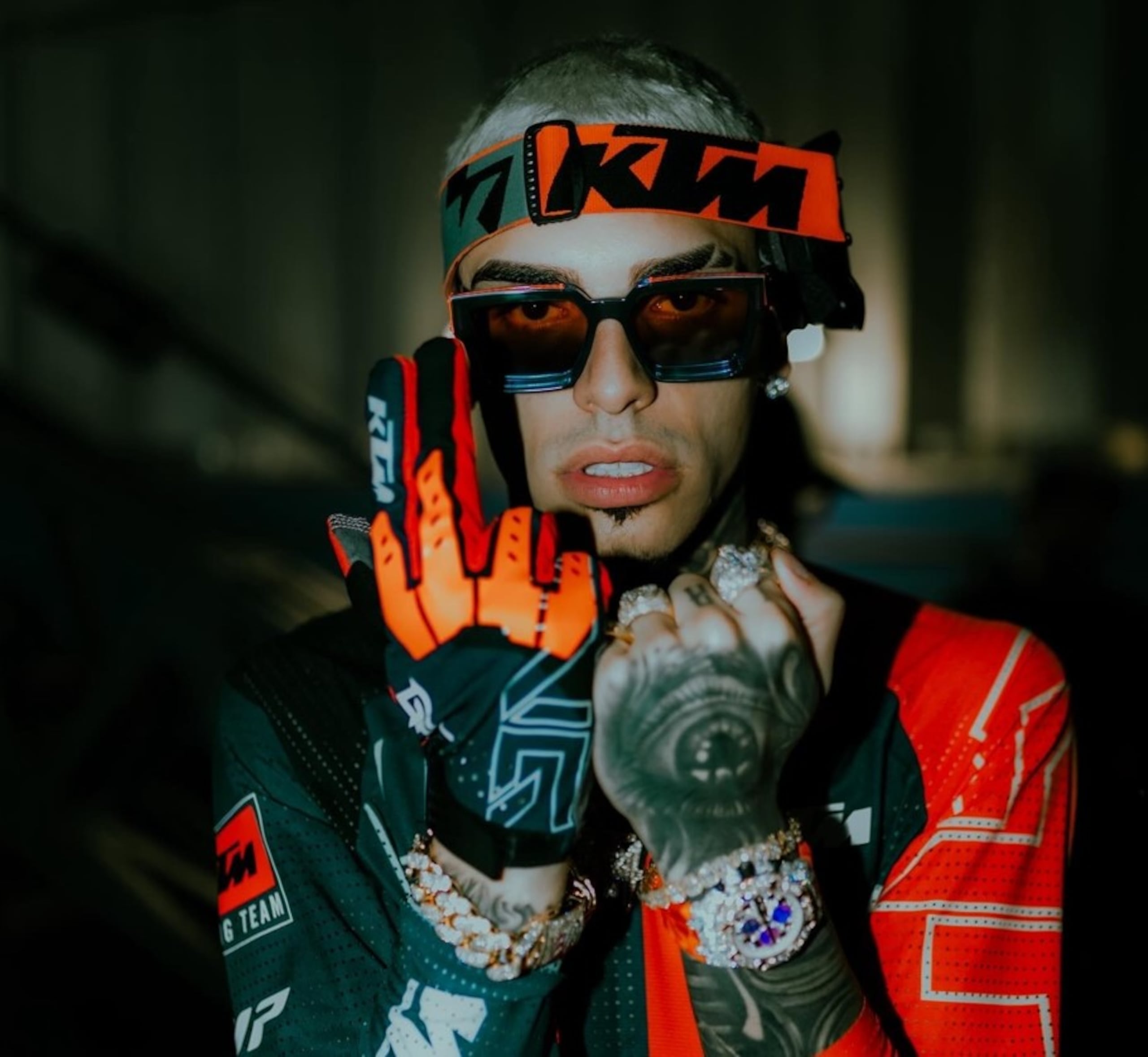 El tema ya está disponible en todas las plataformas de música digital.