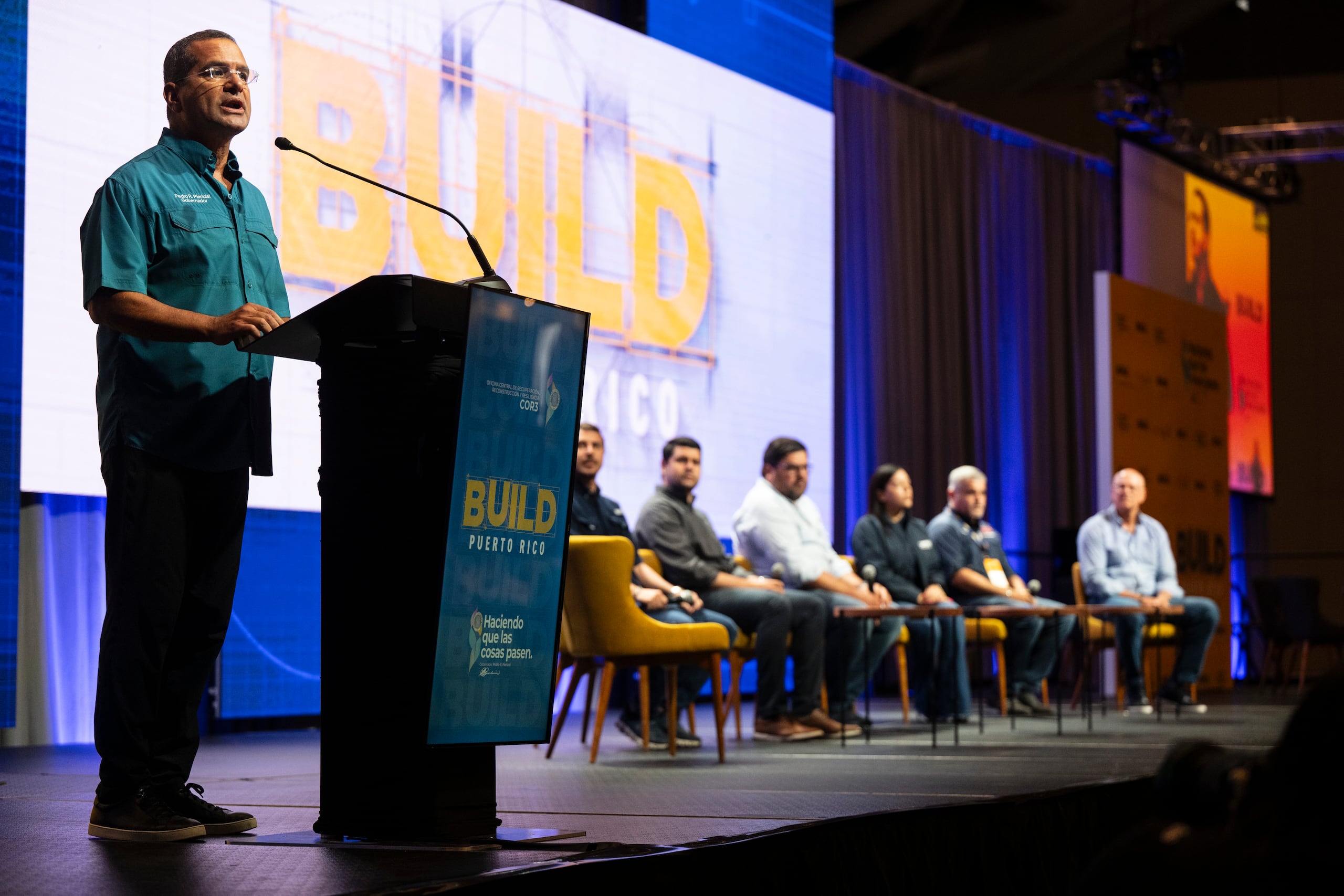 Pedro Pierluisi durante la actividad "Build Puerto Rico" sobre reconstrucción, llevada a cabo en el Centro de Convenciones de Miramar.
