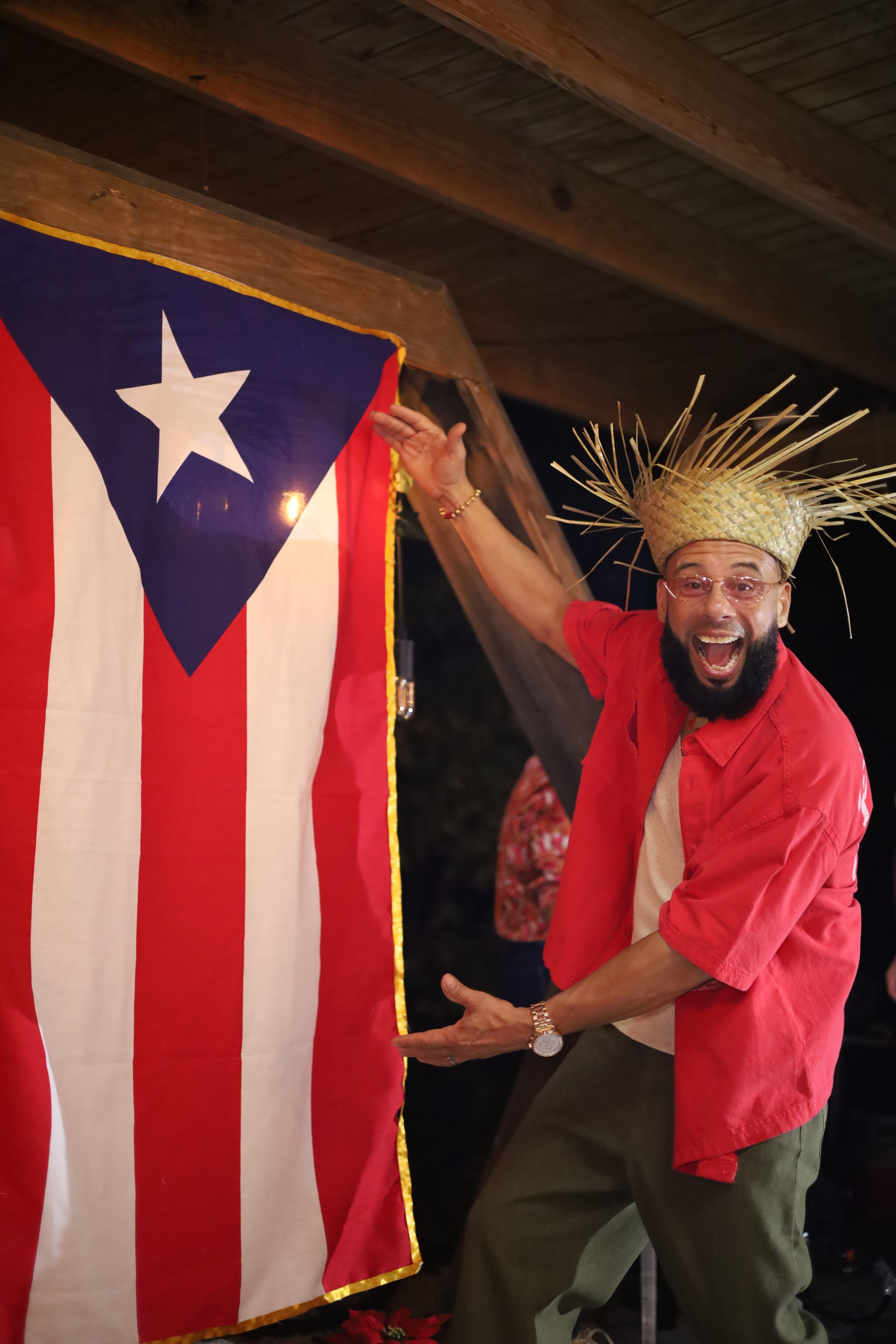 Oscarito llevará la emoción de la Navidad en su nueva producción en vivo.