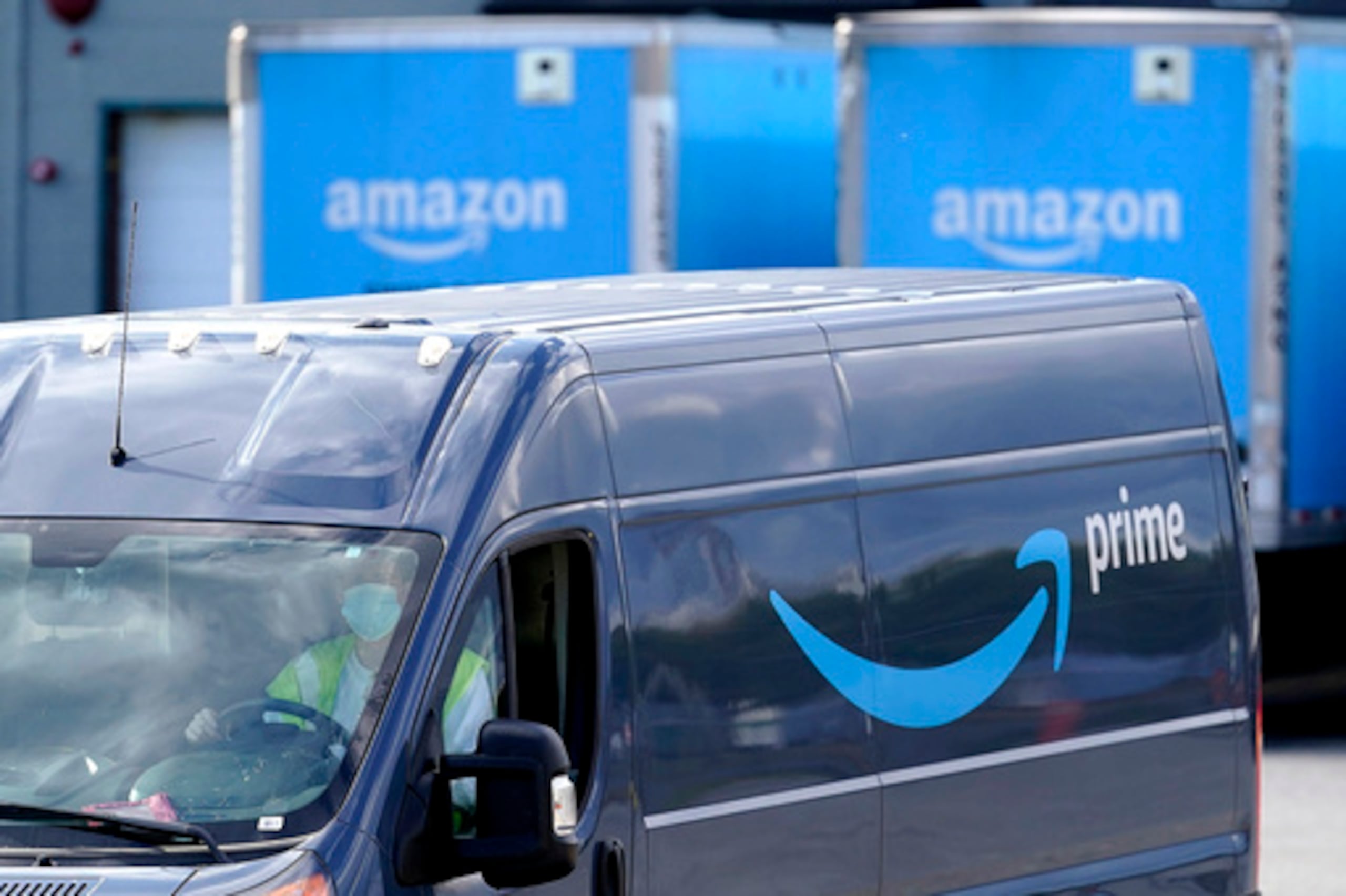 El funcionario explicó que el material gráfico que estos elementos criminales utilizan, como es el caso de los logos de Amazon, son bastantes avanzados y parecen reales.