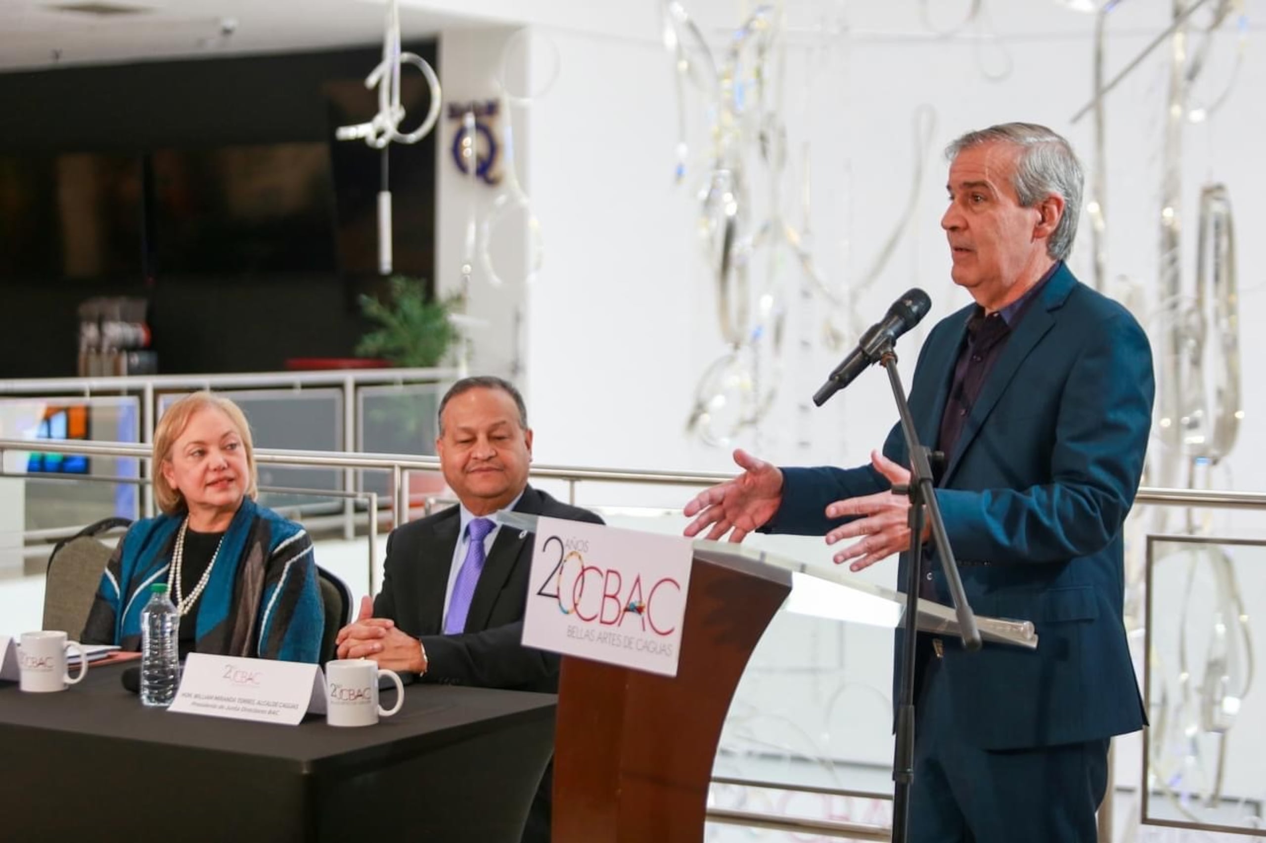 La estación pública será el canal oficial del Congreso Internacional de Escritores, que tiene como sede el Centro de Bellas Artes en Caguas.