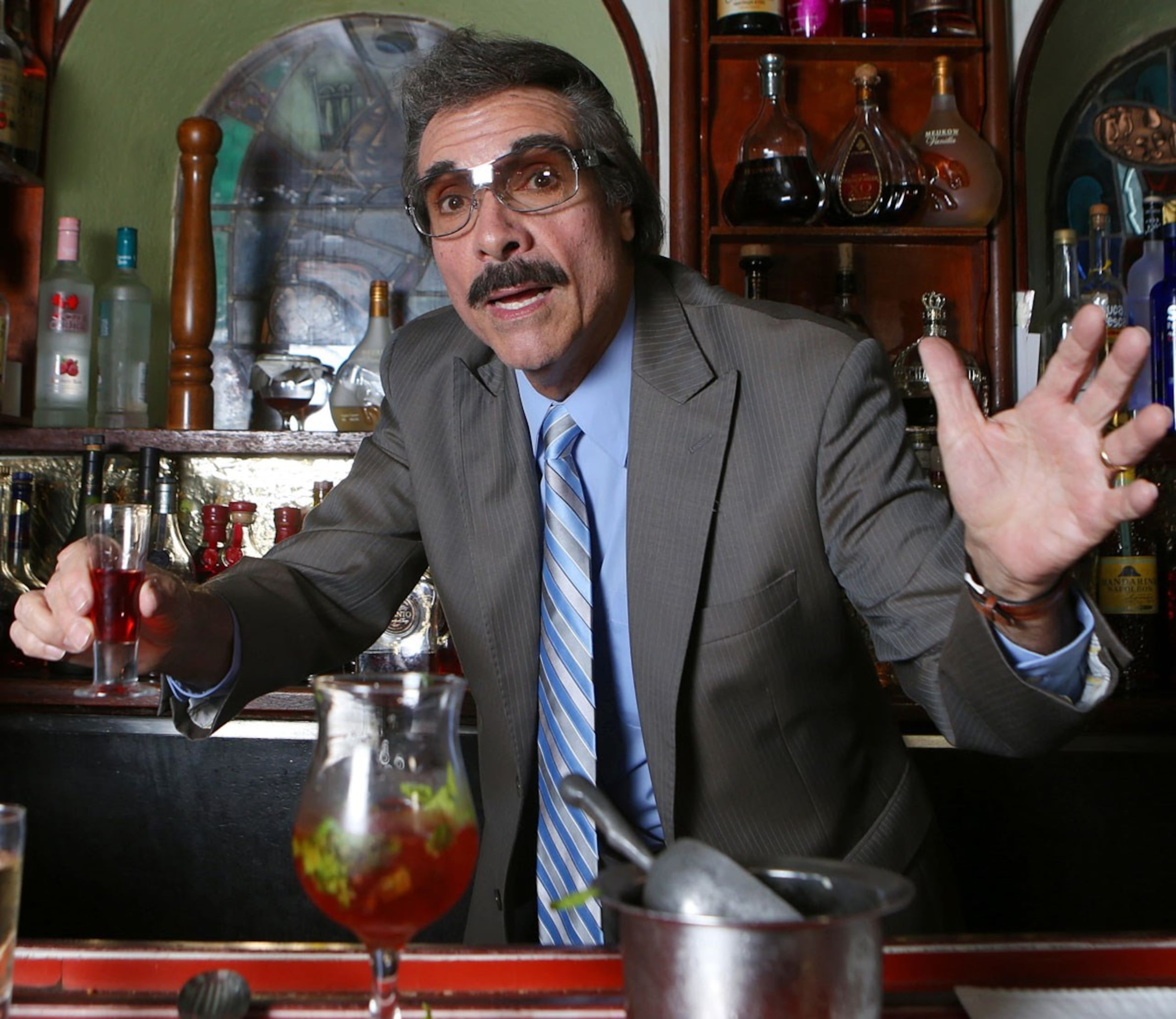 Travieso entrevistará a figuras políticas y personalidades de la farándula. (GFR Media)