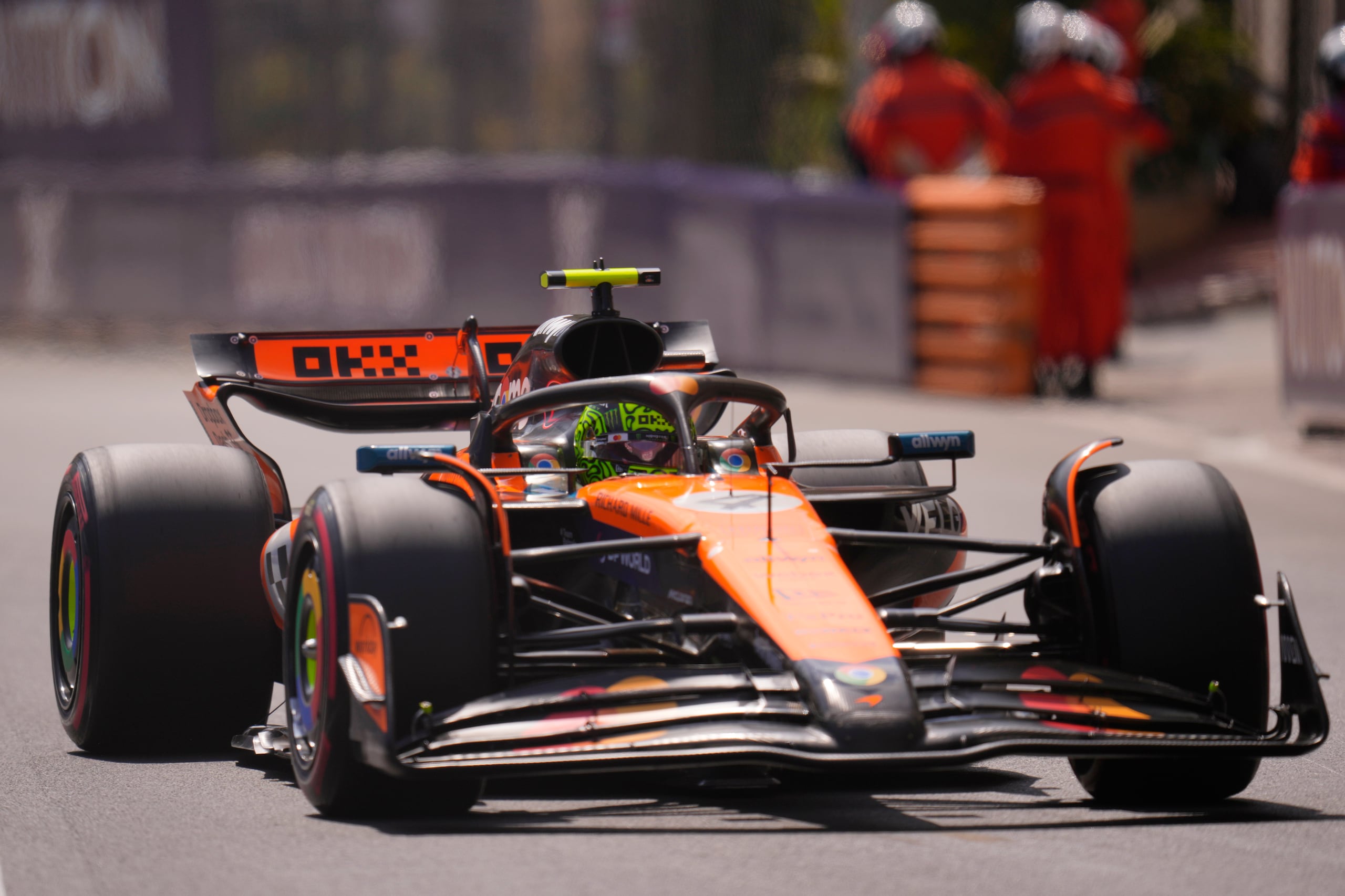 Lando Norris, piloto de McLaren, durante la sesión clasificatoria para el GP de Mónaco.