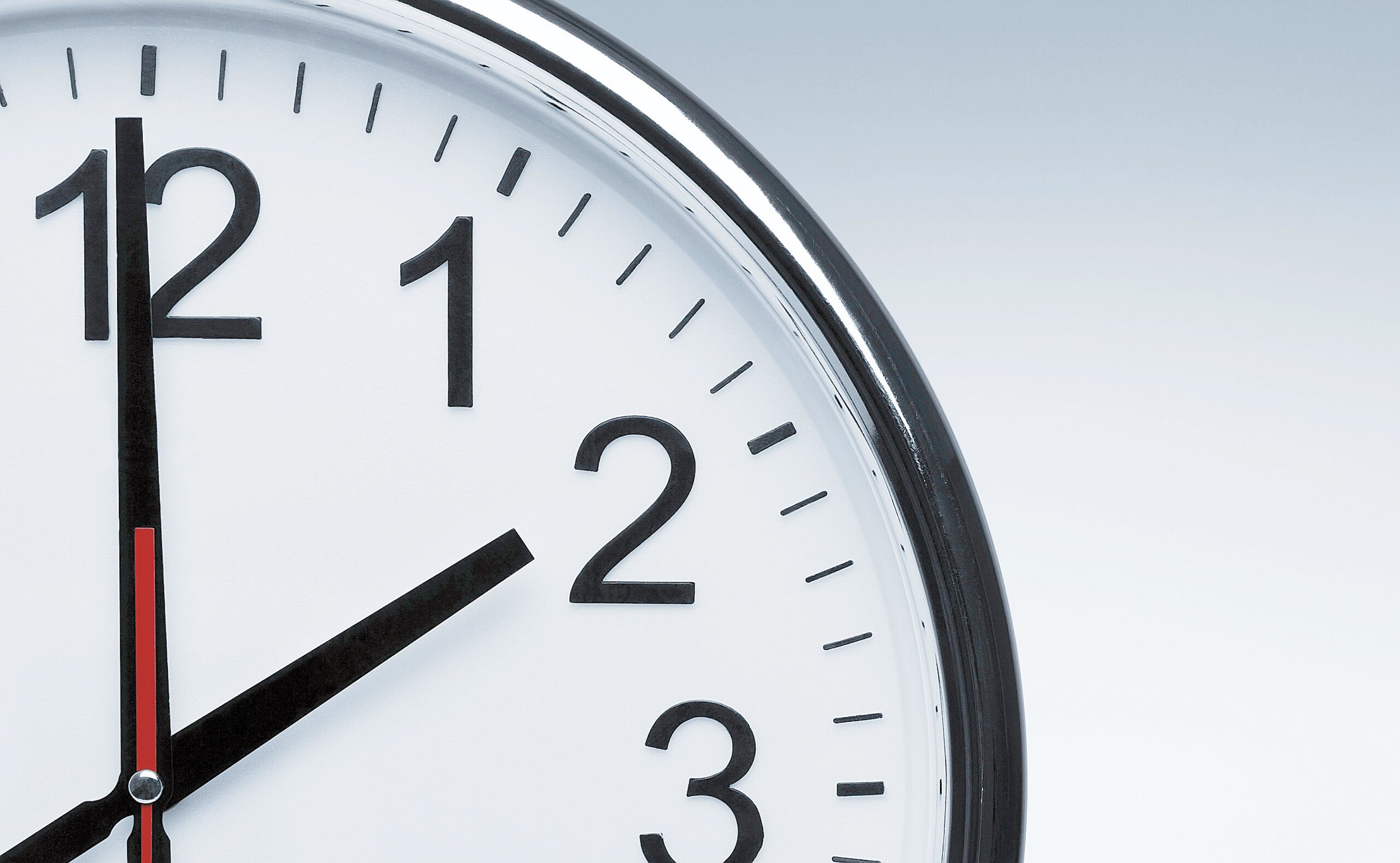 Al adelantar los relojes en primavera, los estadounidenses tienen más tiempo para hacer actividades al aire libre después del trabajo o la escuela, pero también pueden generarse algunos malestares por la modificación en las rutinas.