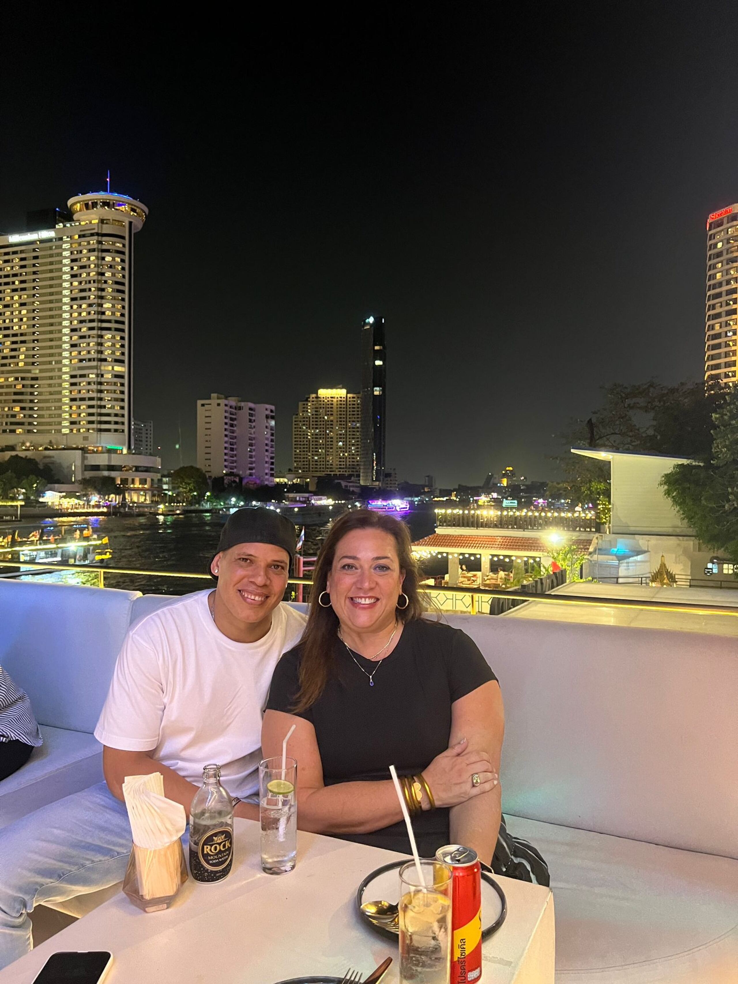 Heida con su esposo brasileño Gilcimar Pereira Macier.