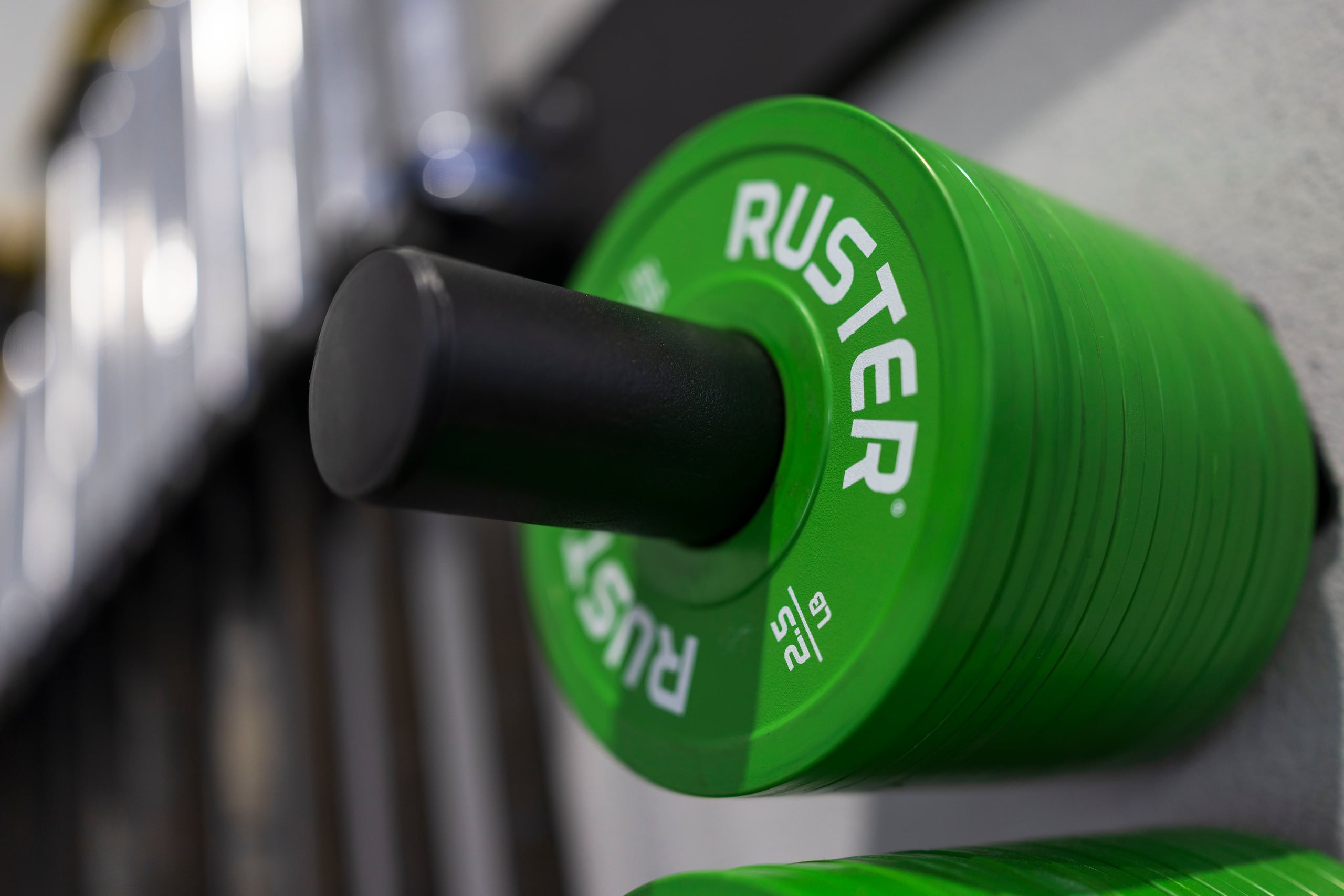 Platos de 2.5 libras en el box Strkture.