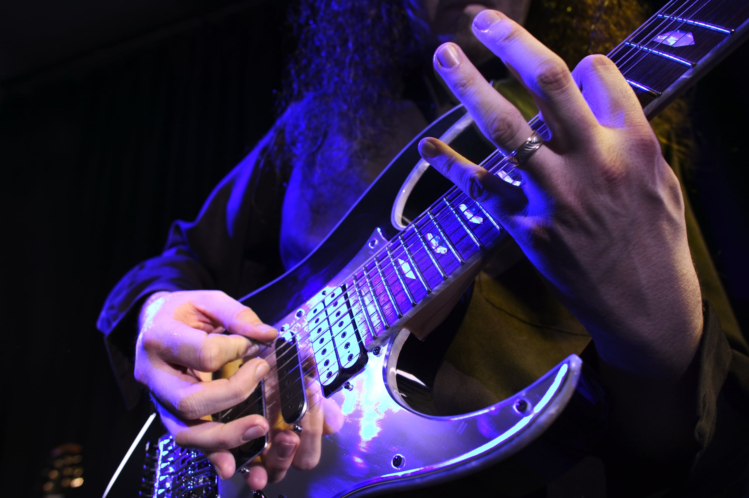 Los interesados deberán acceder a la página www.schoolofrockpr.com.