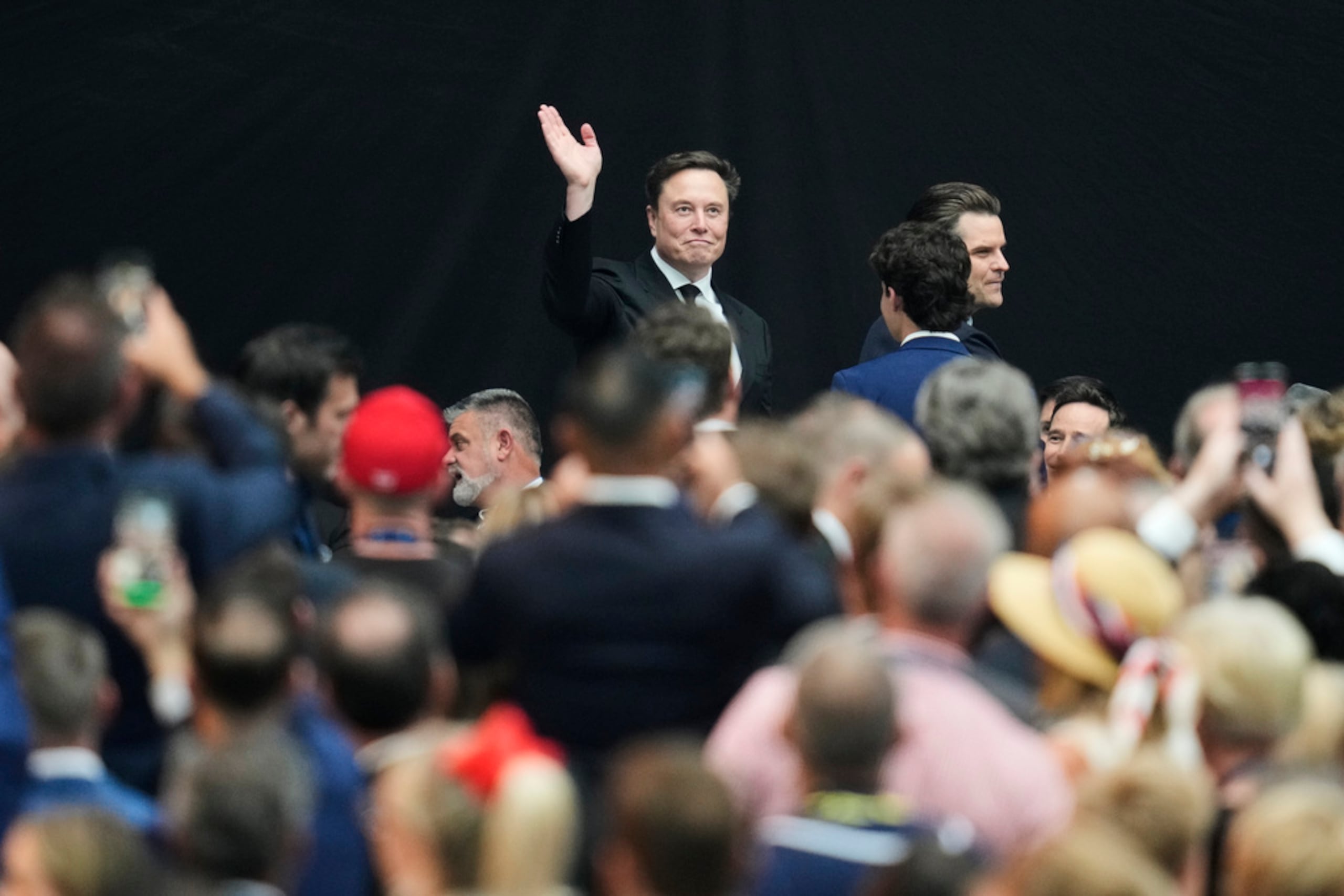 El dueño de la red X y director de Tesla y SpaceX fue uno de los principales donantes de la campaña electoral de Trump y se integró en enero en su Gobierno al frente del Doge, un departamento creado para él y desde el cual lideró el despido de miles de empleados federales.