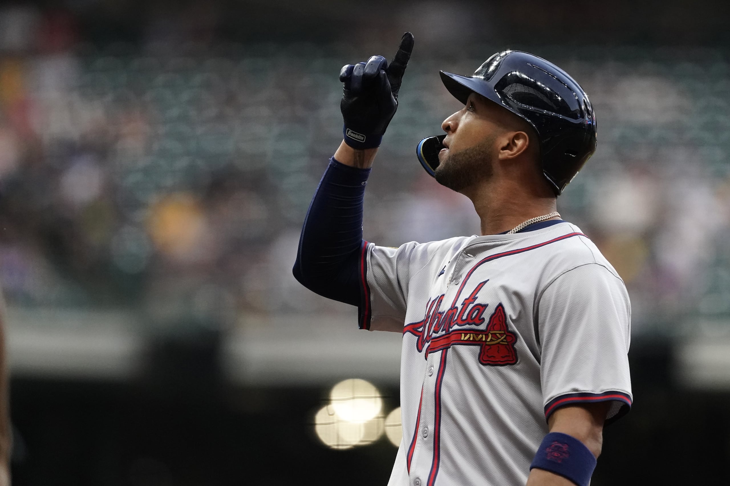 El mánager de los Braves dijo que usará a Eddie Rosario principalmente como bateador emergente.