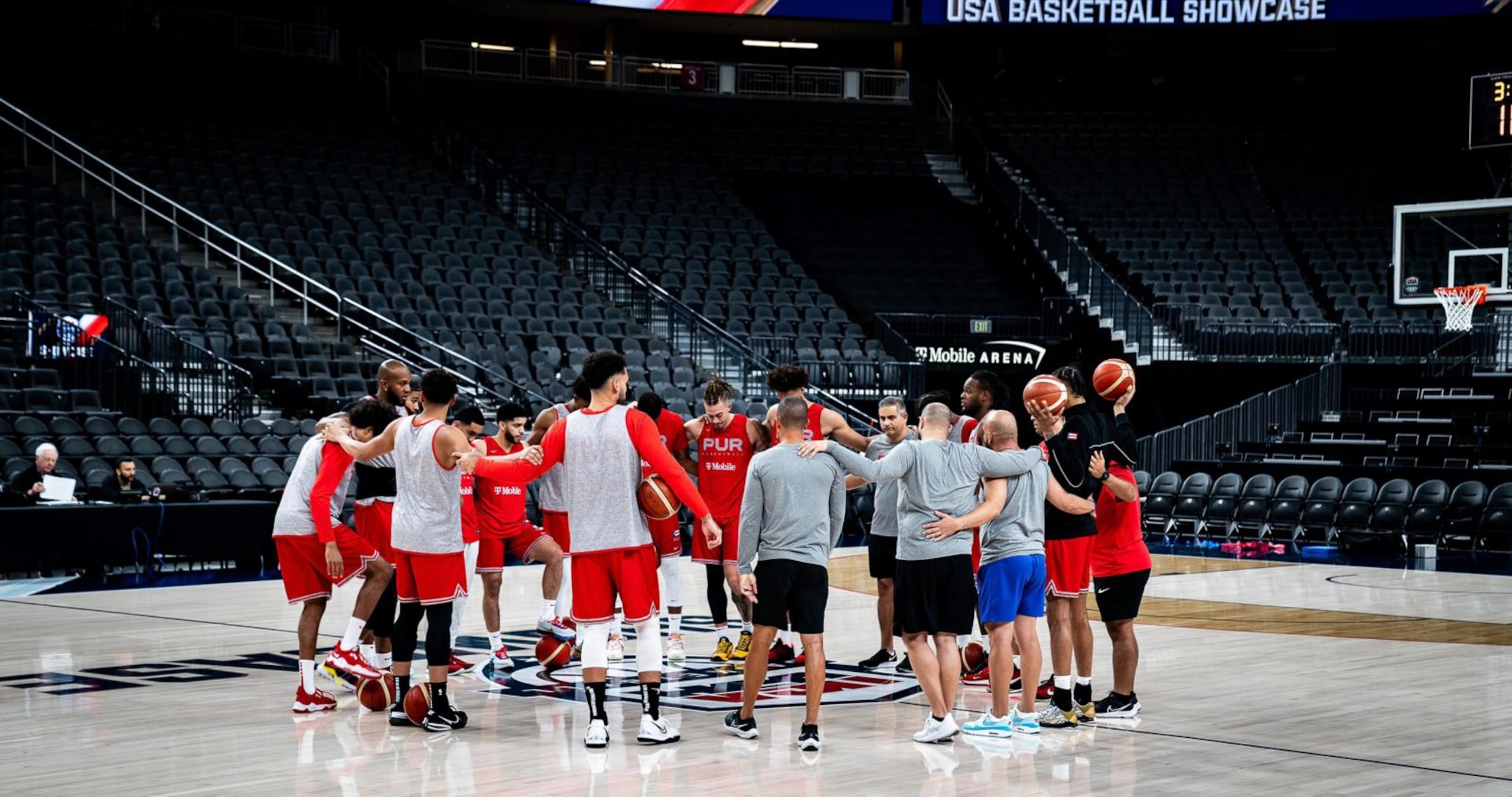 La Selección Nacional realizó dos sesiones de práctica el domingo en Las Vegas previo al juego de esta noche ante Estados Unidos.
