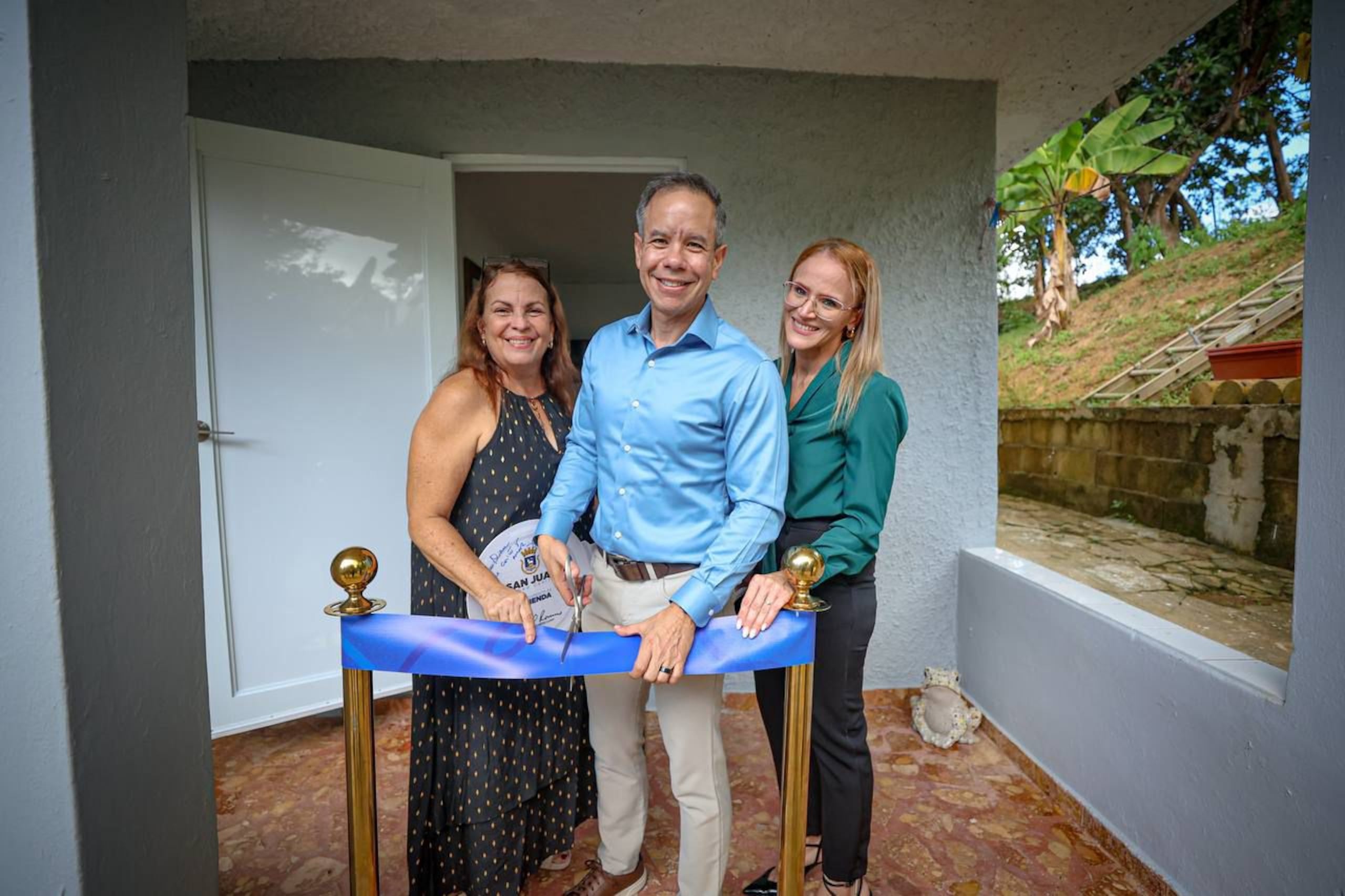 El programa, según se informó, integra el trabajo de brigadas municipales y contratistas certificados.