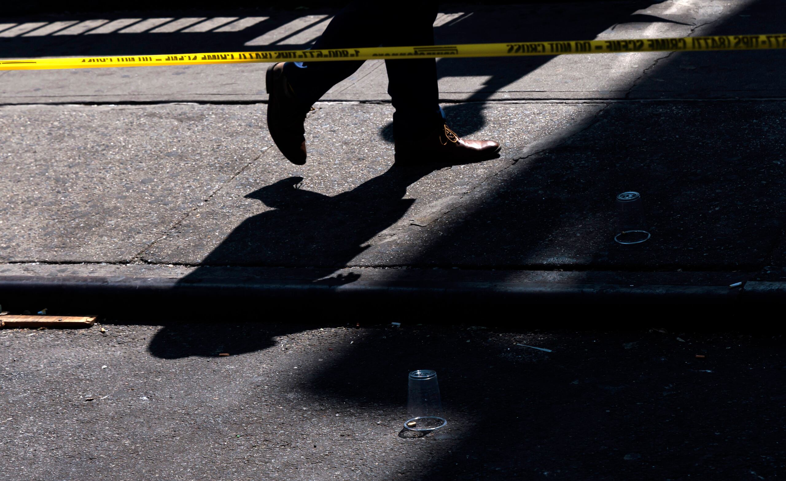 Una segunda alerta de las autoridades de Villanova advirtió a la gente que se mantuviera alejada de la facultad de derecho.