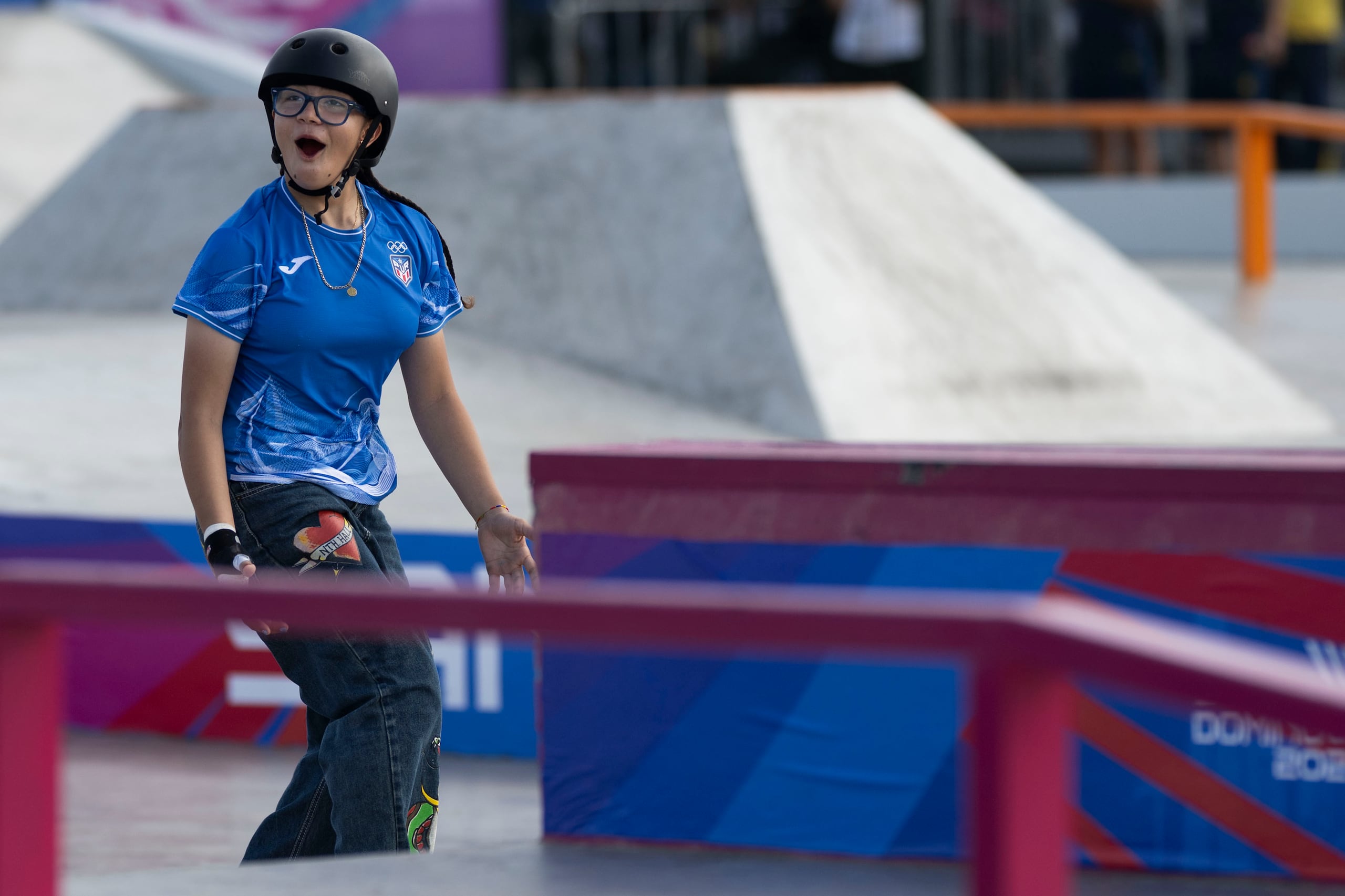 Esmeralda Butler durante la competición de la modalidad skate street de los Juegos Centroamericanos y del Caribe Santo Domingo 2026.