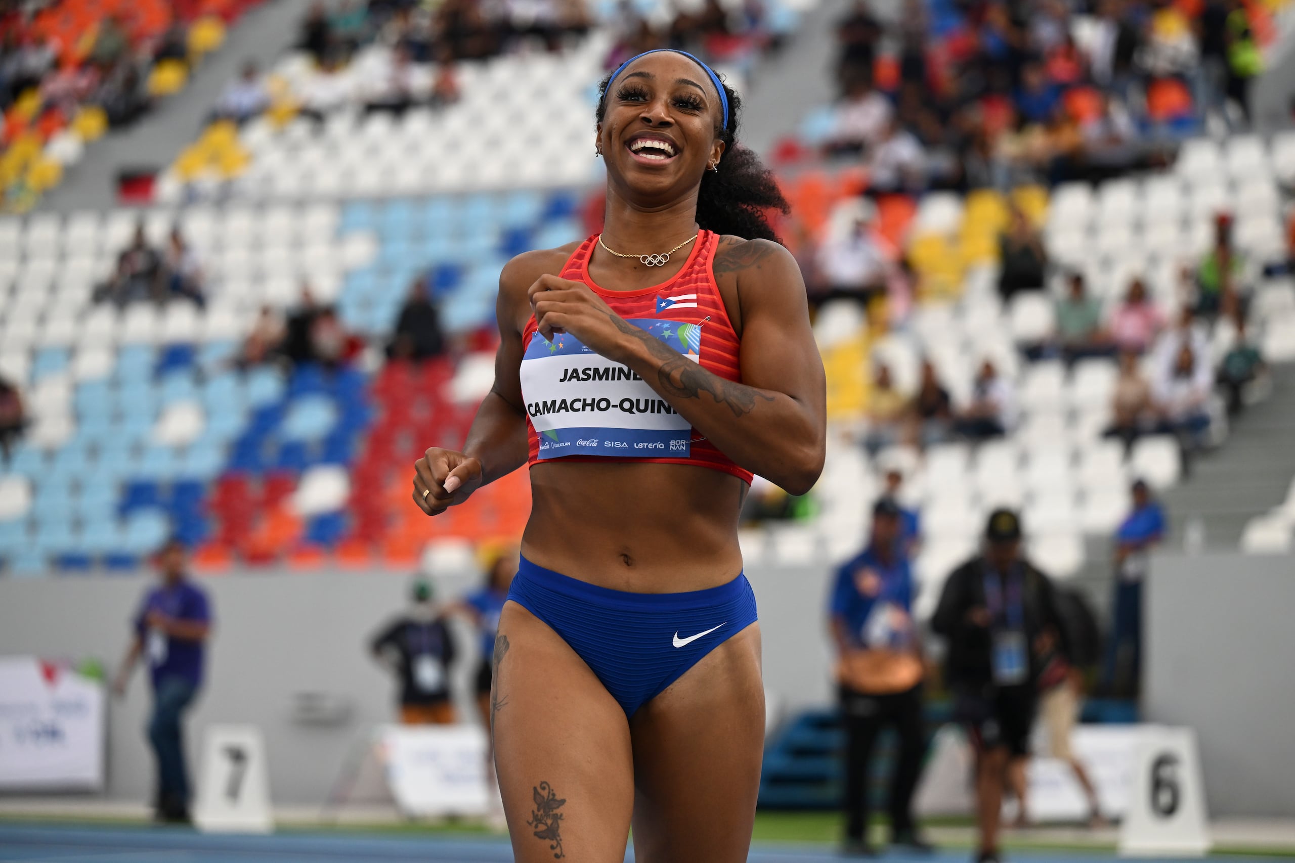 Jasmine Camacho-Quinn ganó la medalla de oro de los 100 metros con vallas en los Juegos Centroamericanos y del Caribe San Salvador 2023.