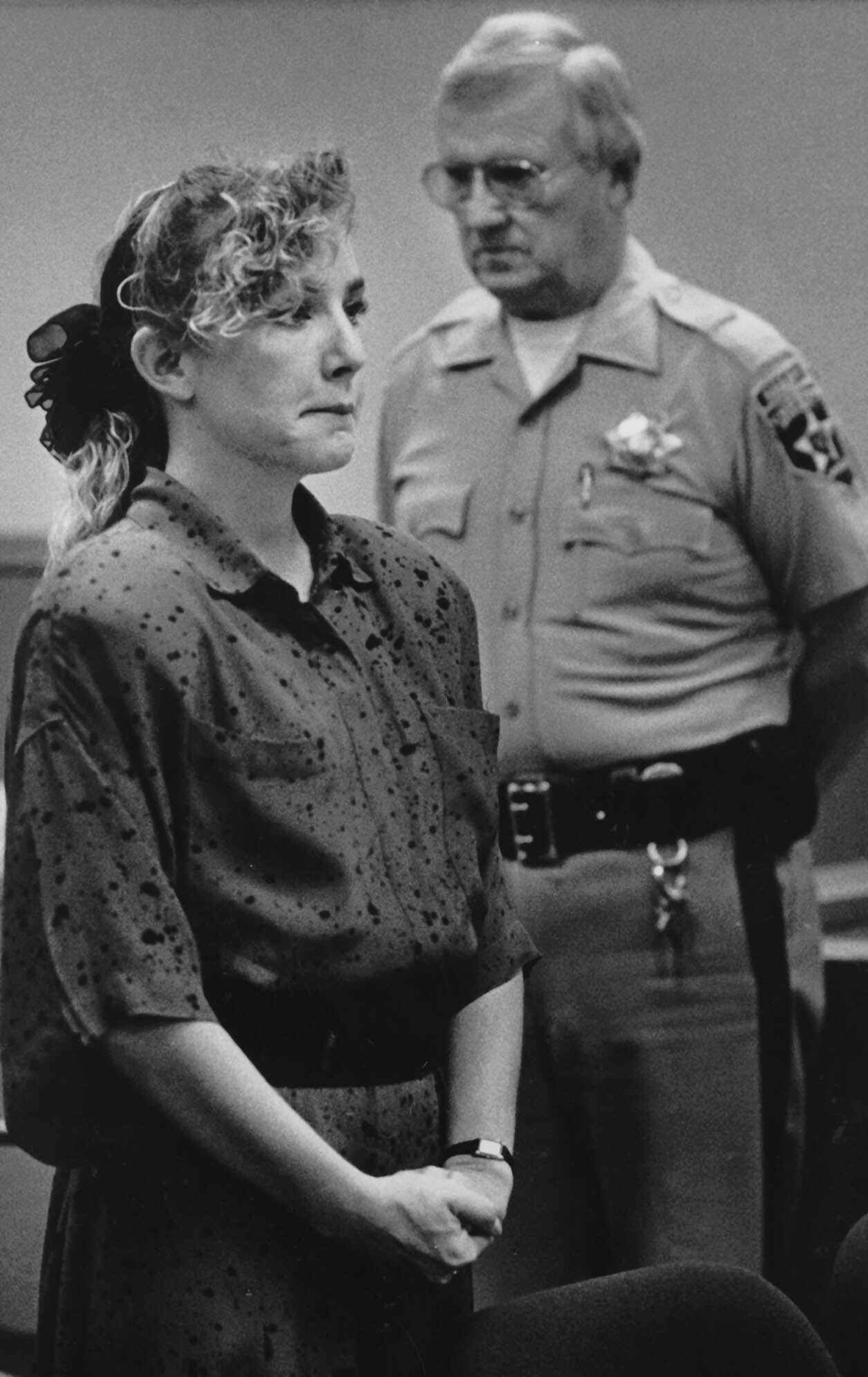 Dana Plato en la corte en 1991 tras haber sido acusada de robo en Las Vegas.
