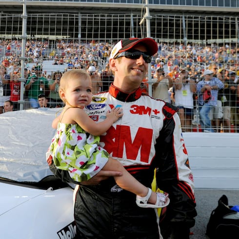 Leyenda del NASCAR y su familia mueren en accidente de avión