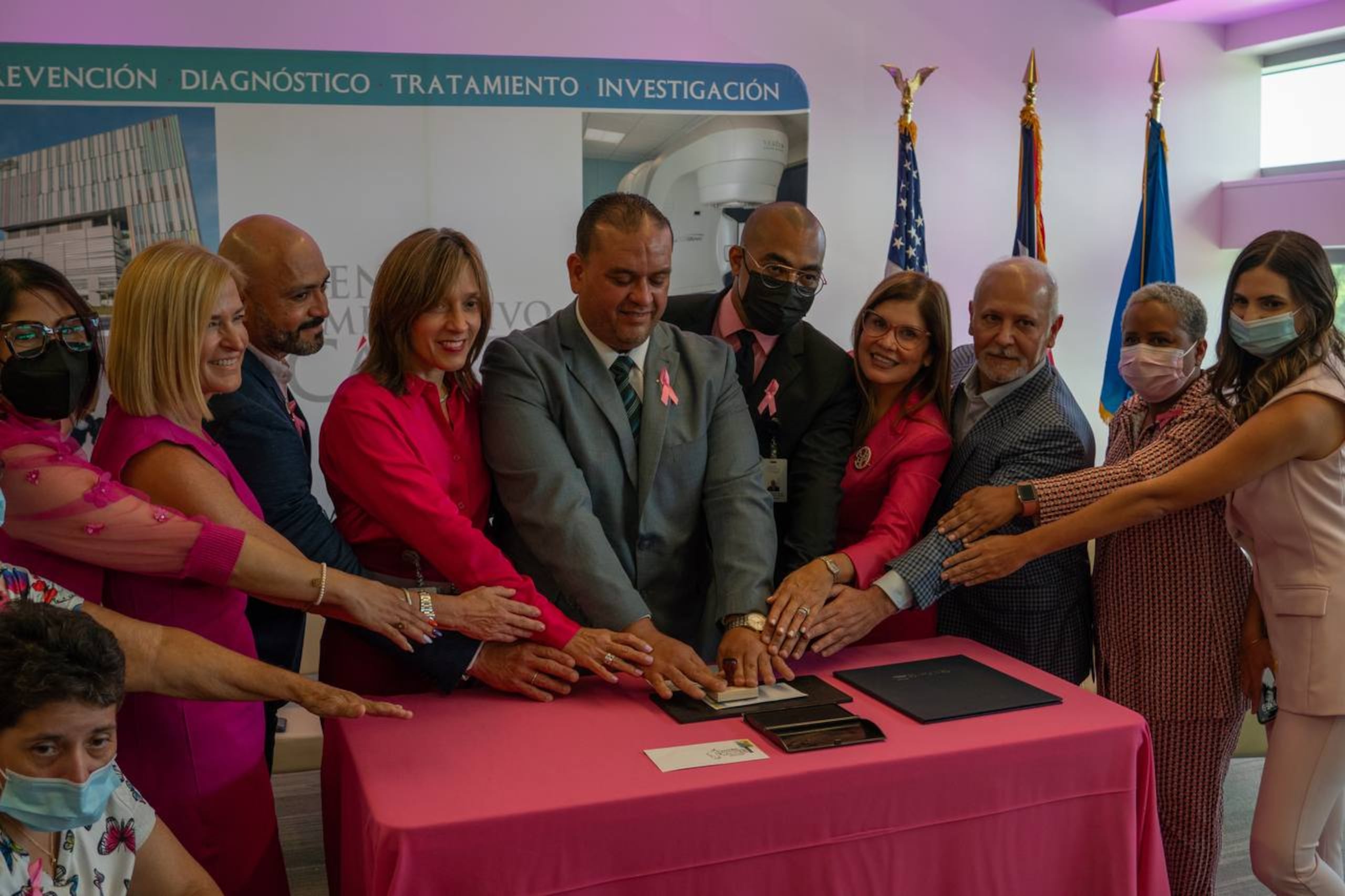 La iniciativa surge en apoyo y estima por parte del administrador de correos de San Juan, José Marengo Santiago, luego de que su padre falleciera por la enfermedad en el CCCUPR.