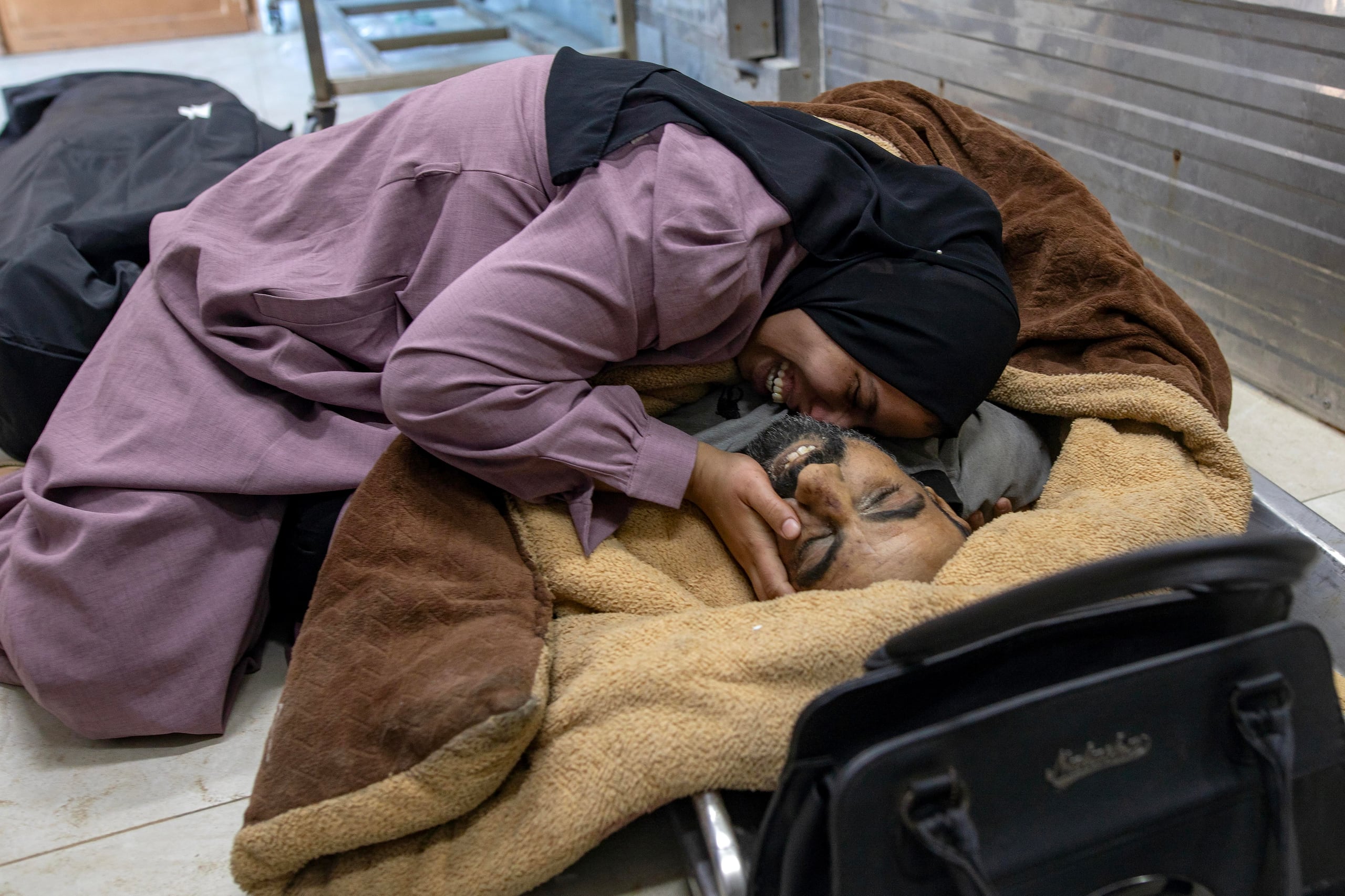 Estas nuevas víctimas elevan a al menos 22,722 los muertos y 58,166 los heridos desde que el inicio de la ofensiva israelí