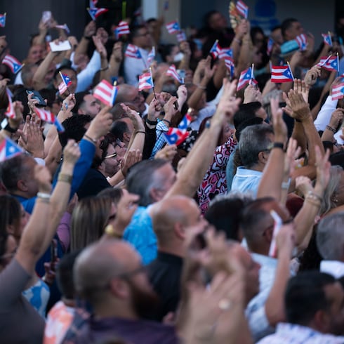 FOTOS: Emotivo concierto de amor a Puerto Rico