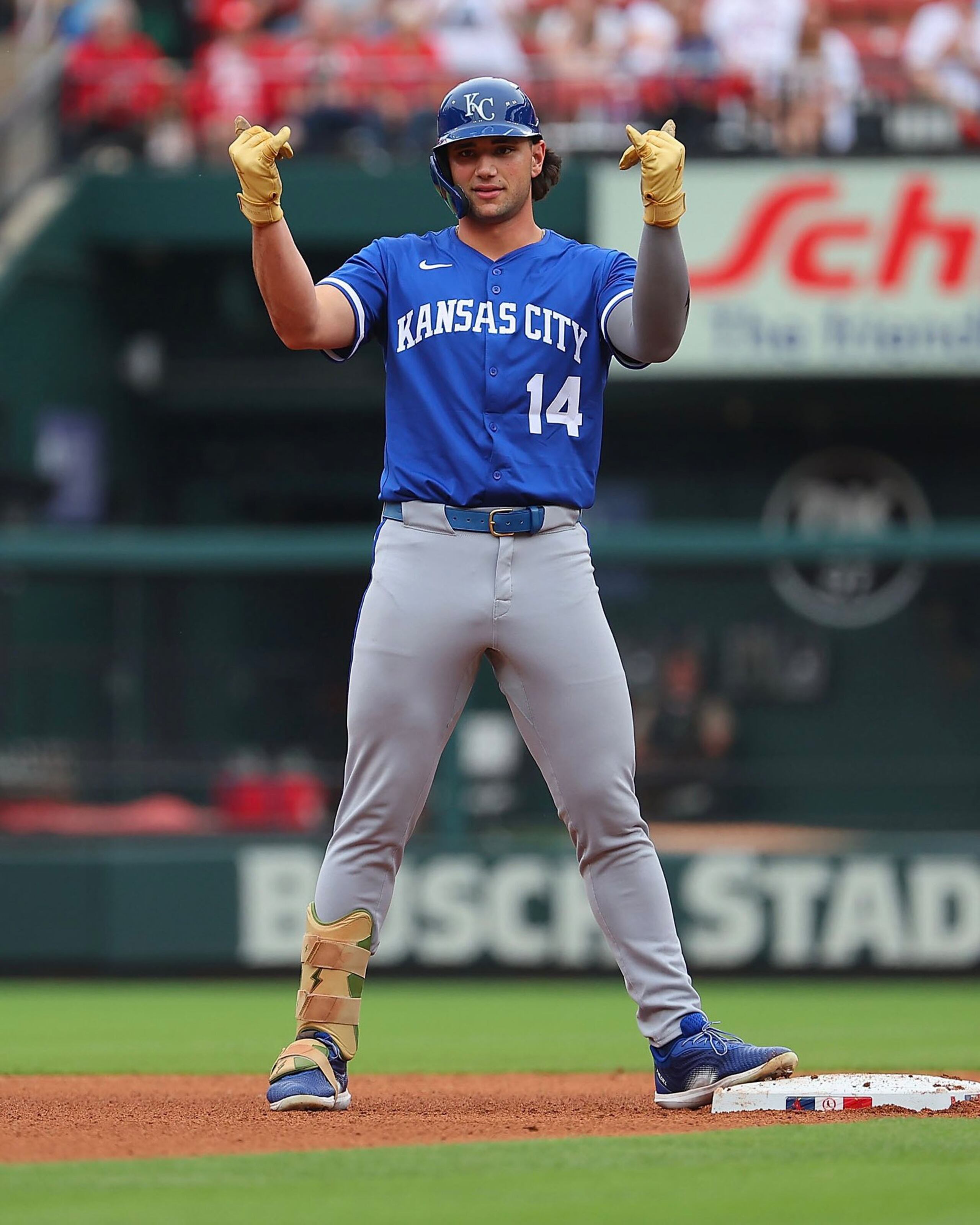 Jac Caglianone debutó en las Mayores la semana pasada, pero tras quemar la Doble A y Triple A en 50 juegos esta temporada en los que conectó 15 jonrones e impulsó 56 carreras.