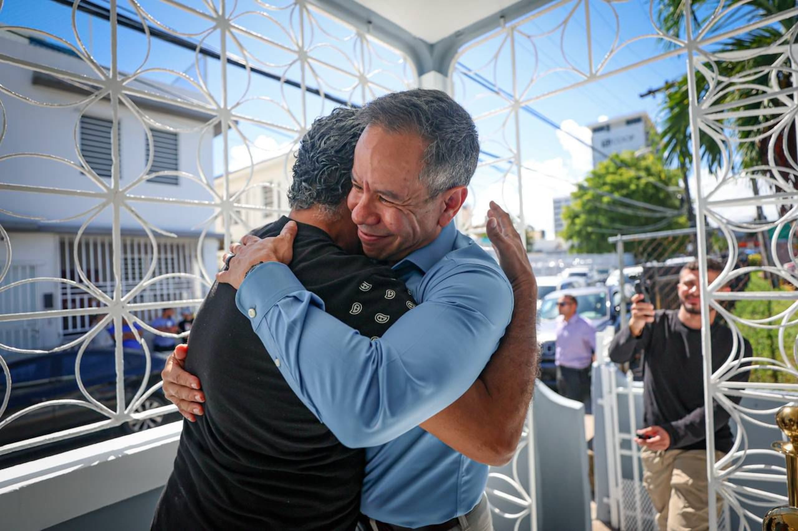"Para nosotros, cada hogar representa una historia y una urgencia diferente", expresó el alcalde de San Juan, Miguel Romero.