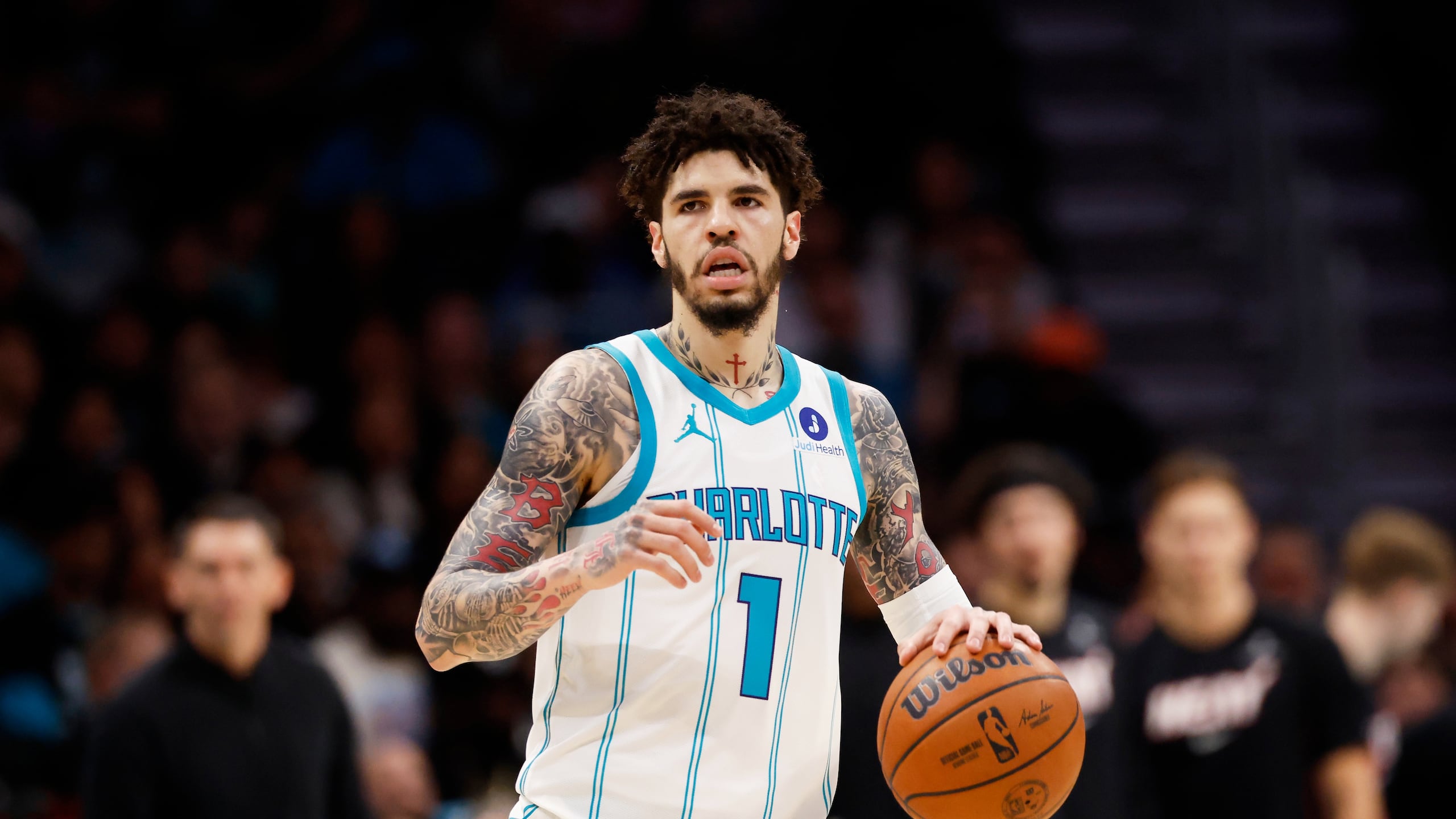 LaMelo Ball viene de promediar 20.1 puntos, 7.1 asistencias y 4.8 rebotes por partido.