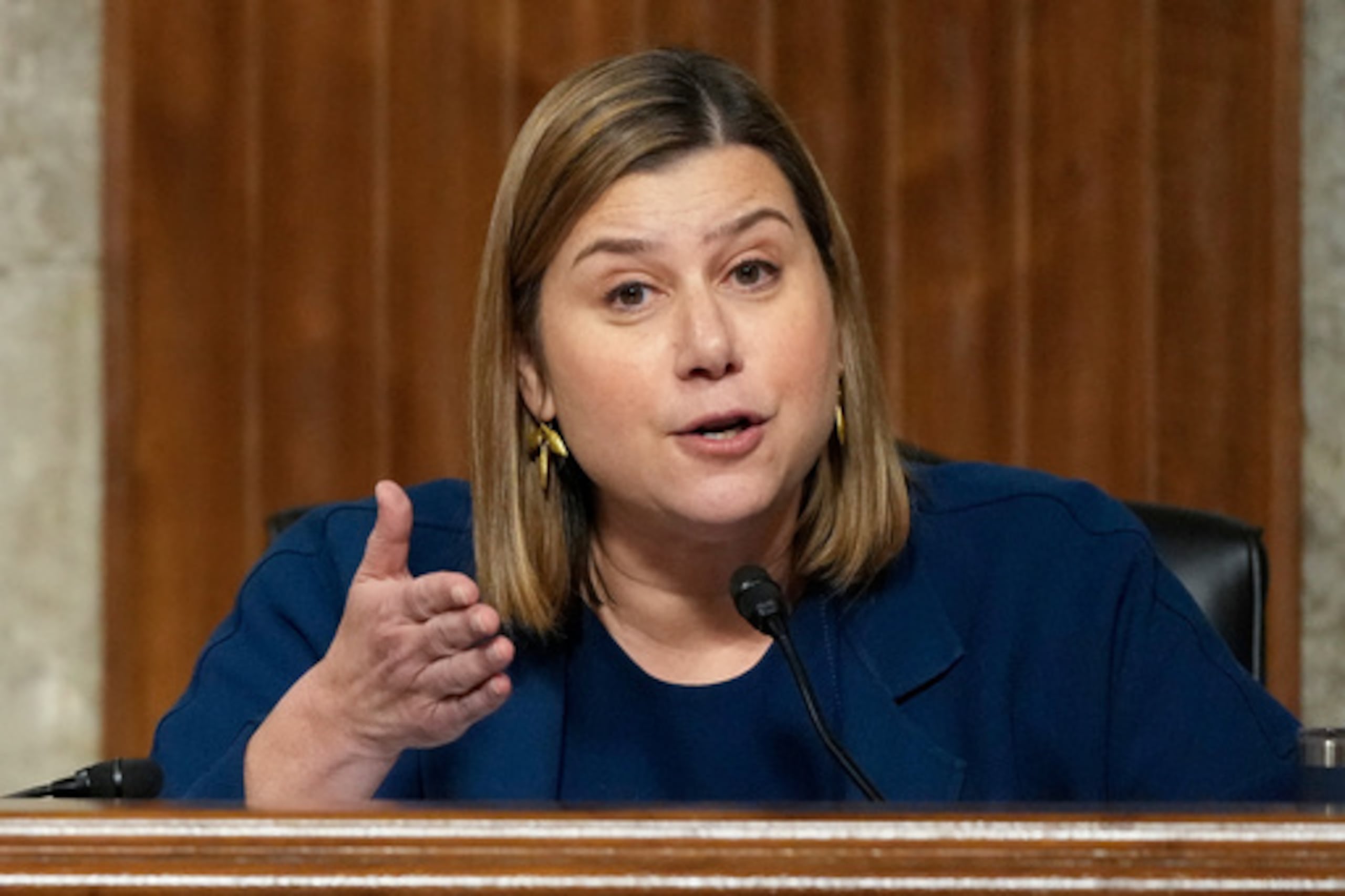 La senadora Elissa Slotkin.