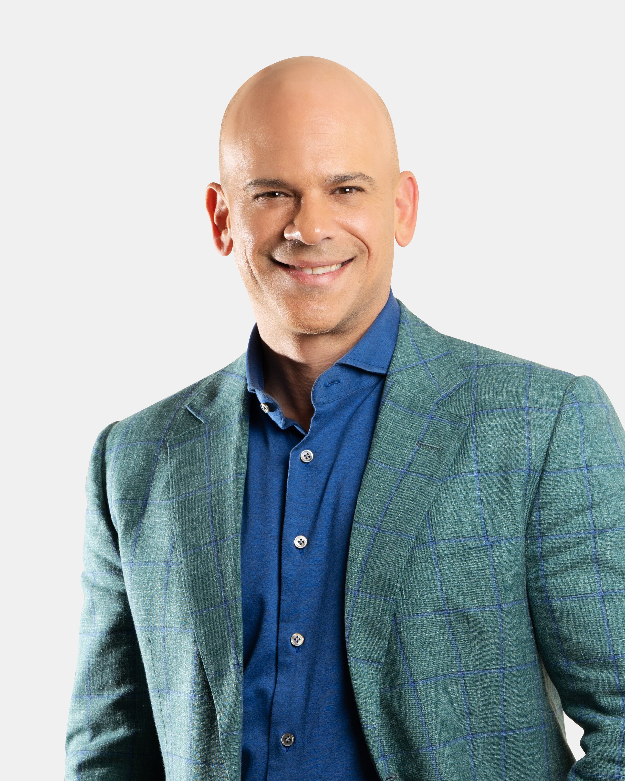 Dr. Juan, el reconocido cardiólogo y talento de Univisión, fundador de Santo Remedio