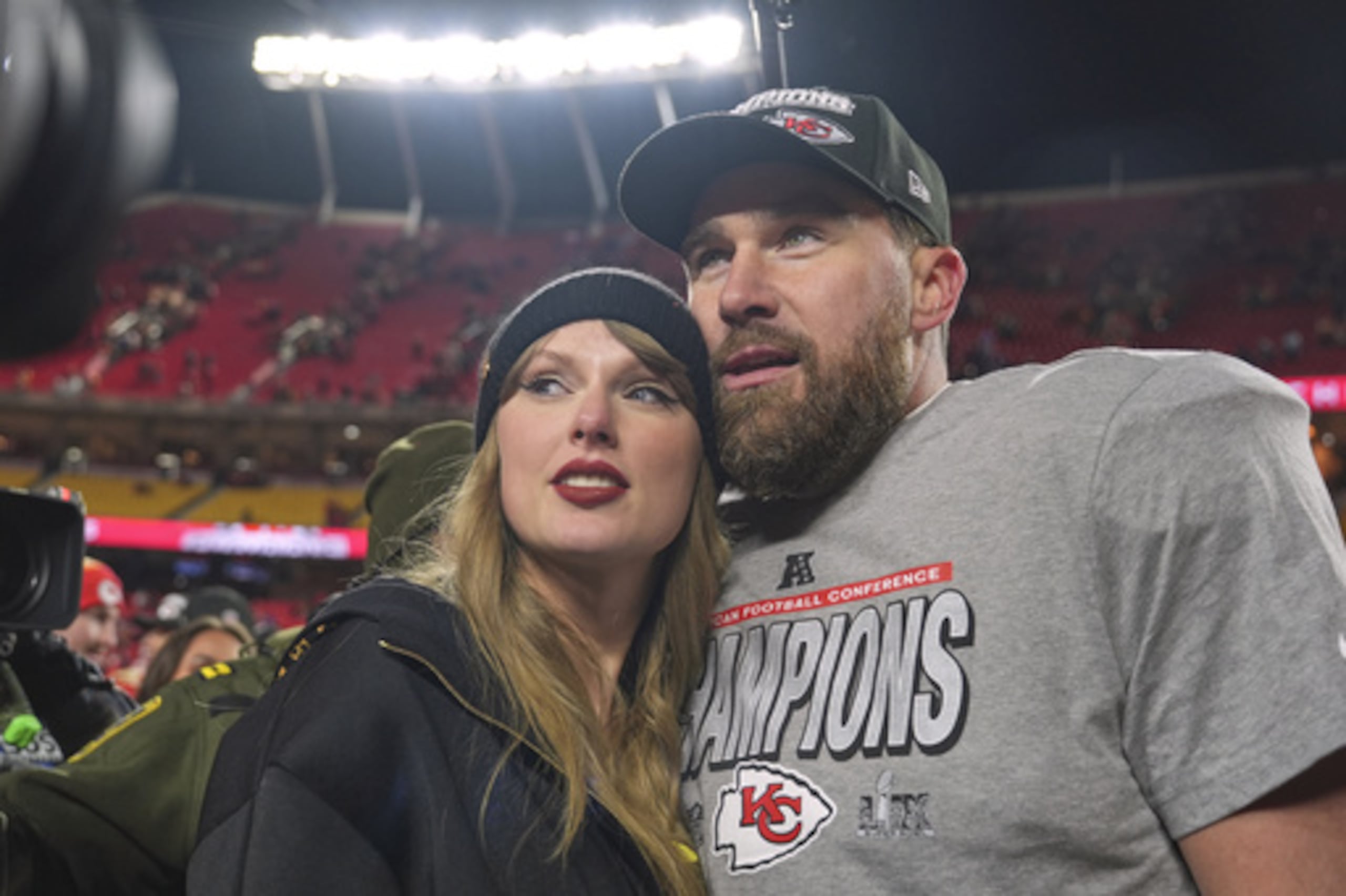 Travis Kelce y Taylor Swift.
