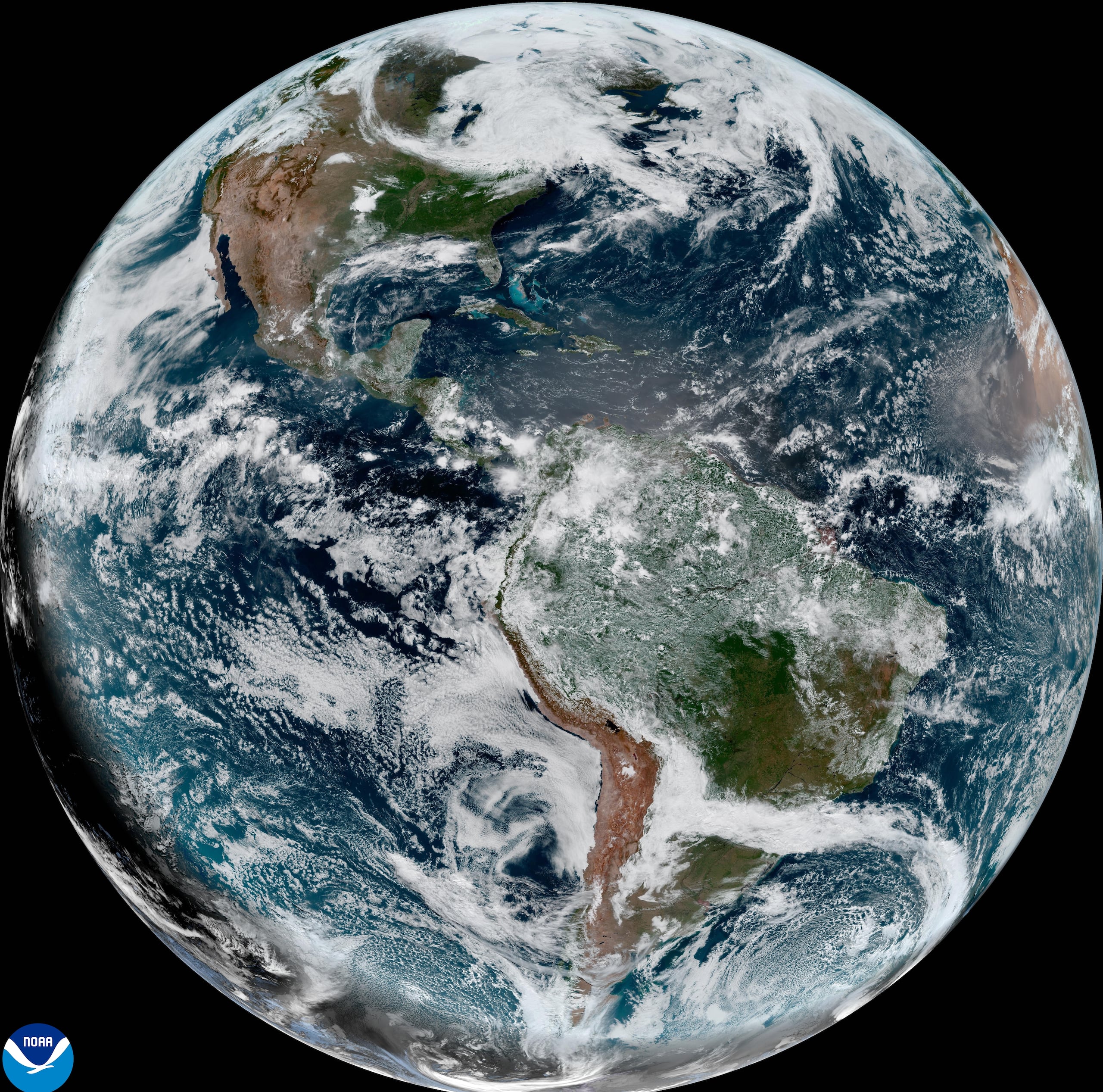 Bárbara fue el primer huracán de esta temporada ciclónica en el Pacífico, pero ya se debilitó a tormenta.