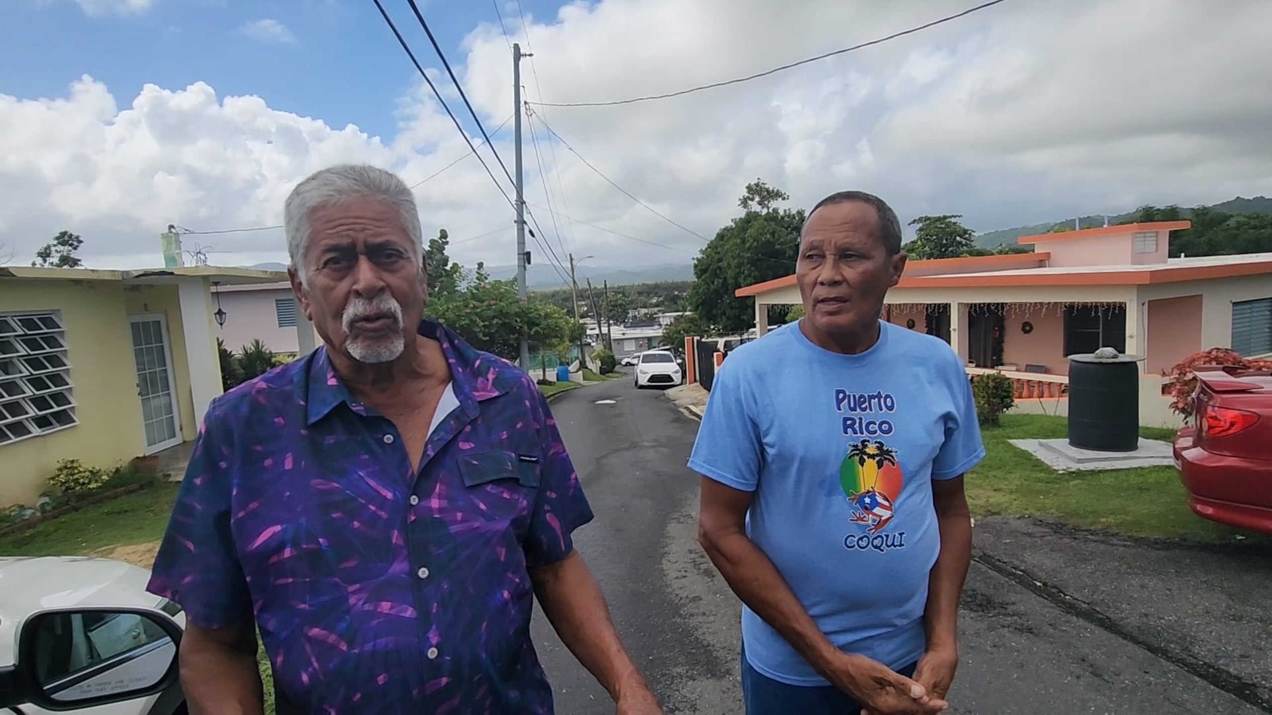 Jesús Martínez y Radames Sánchez aseguraron que Mario Santiago Rodríguez, de 73 años, y presunto agresor, es paciente mental.