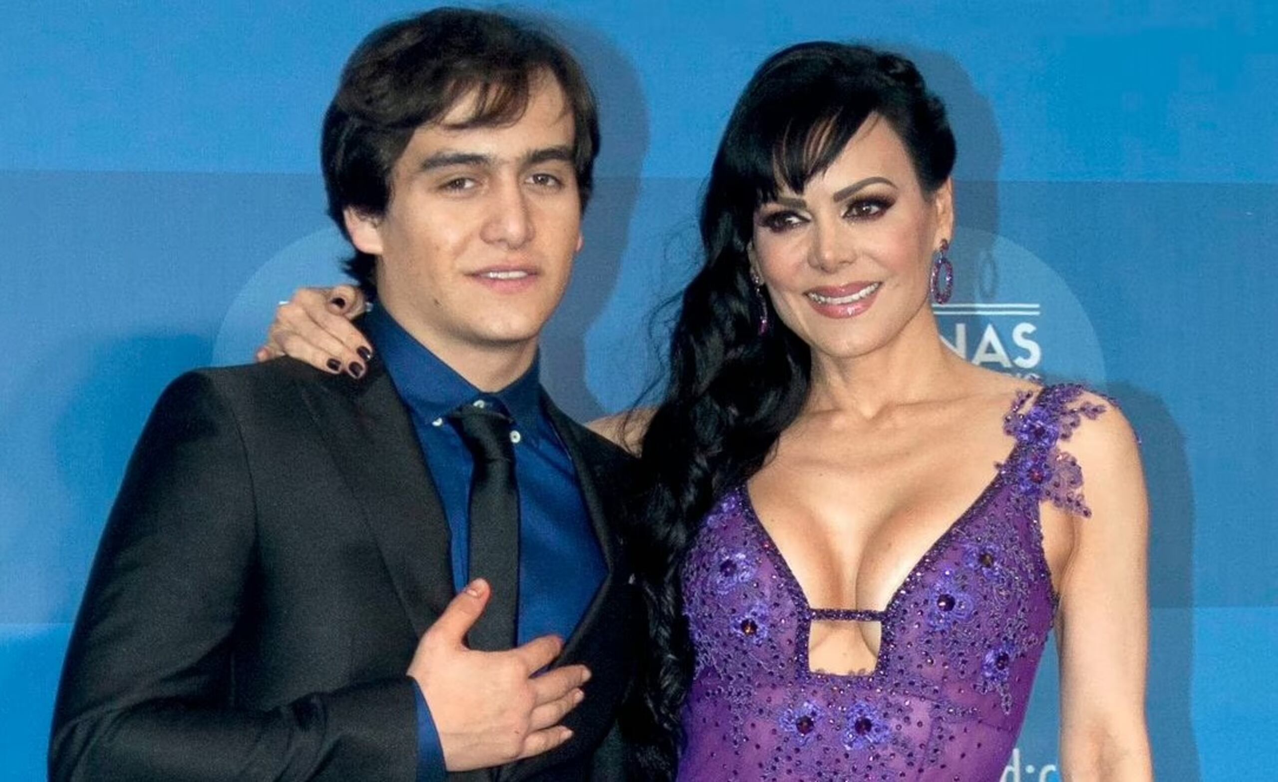 Maribel Guardia y su hijo Julian Figueroa.