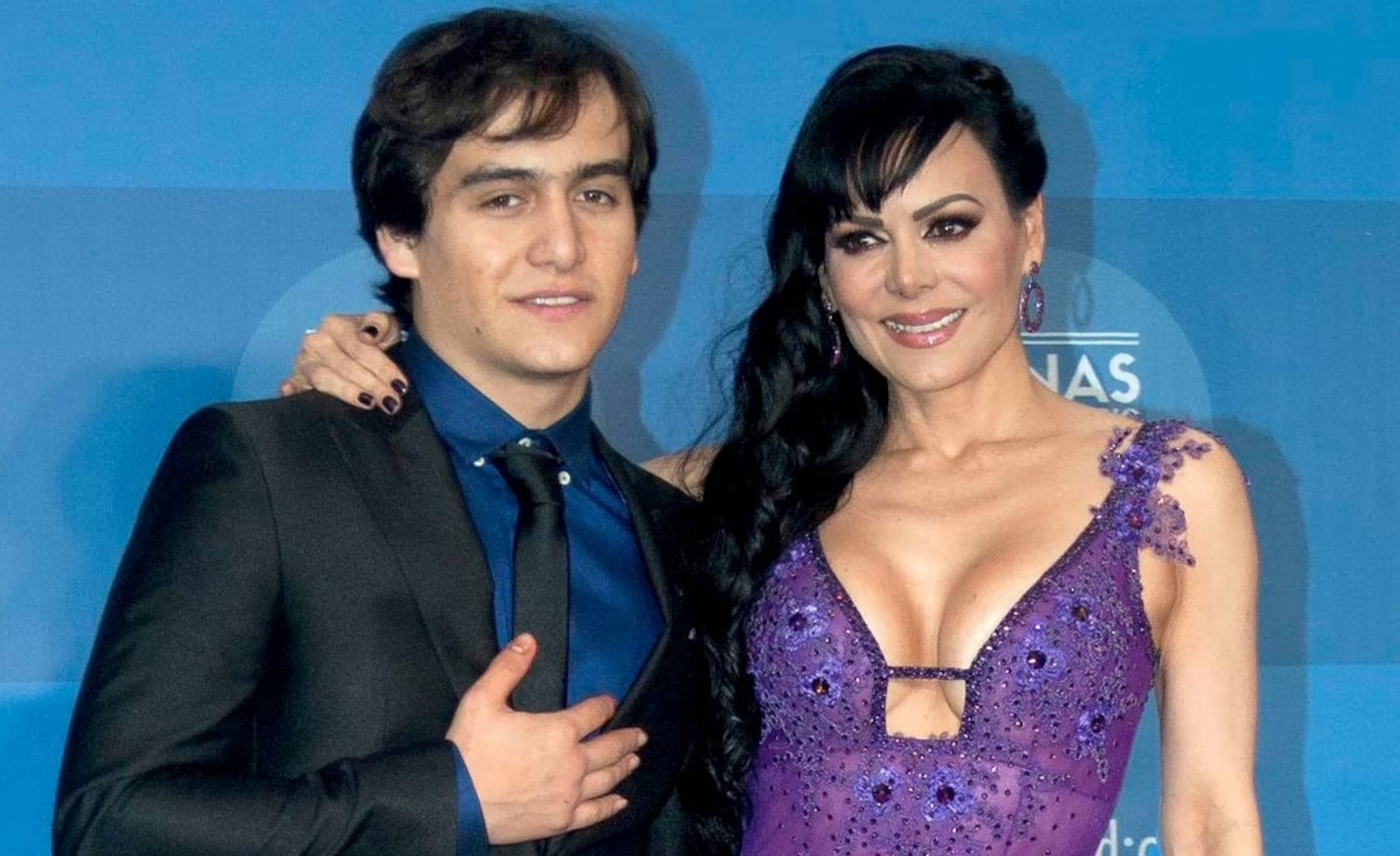 Maribel Guardia y su hijo Julian Figueroa.