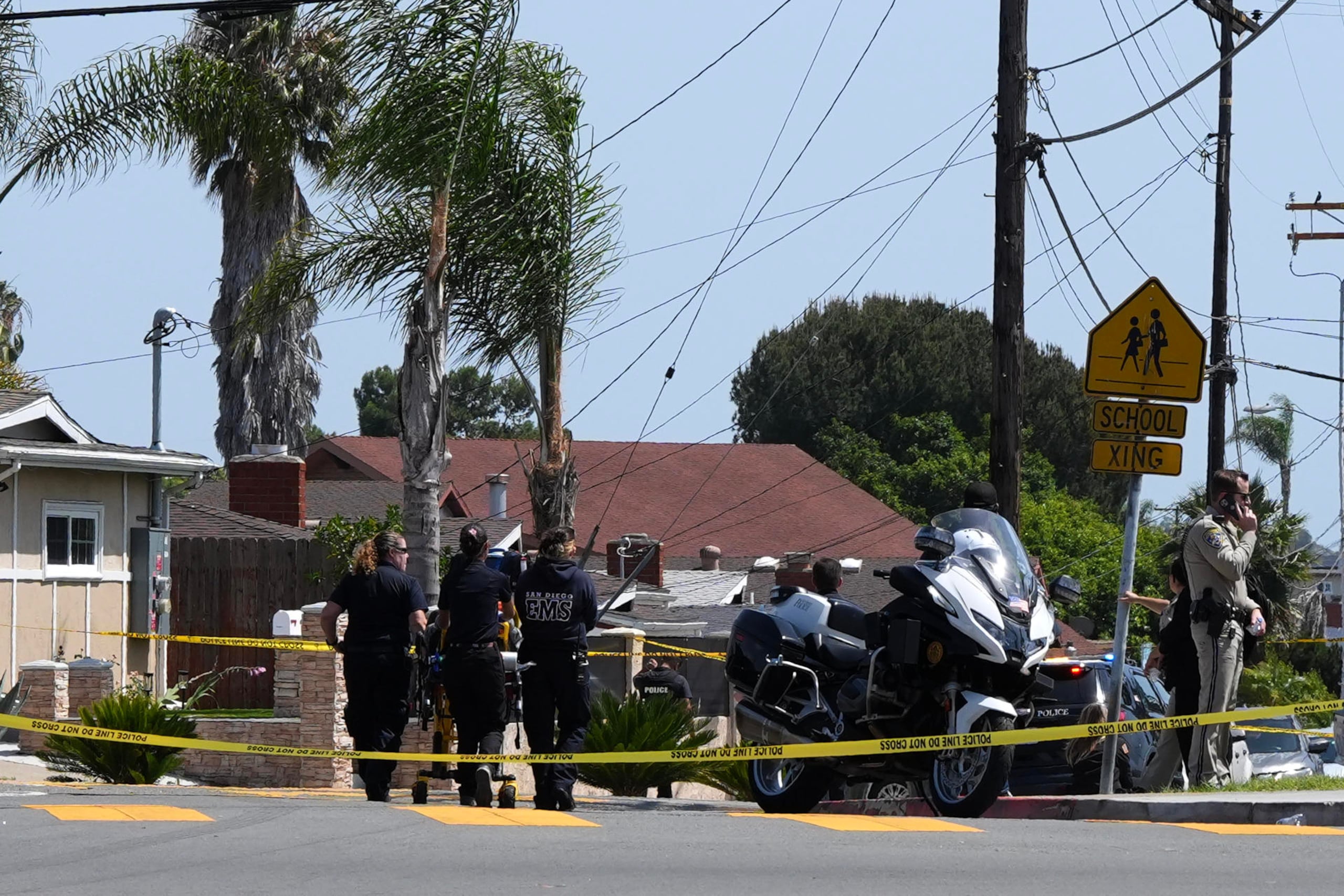 Al menos cinco personas, dos de ellos los tiradores, han muerto en el ataque contra la mezquita más grande del condado de San Diego, en el estado de California.