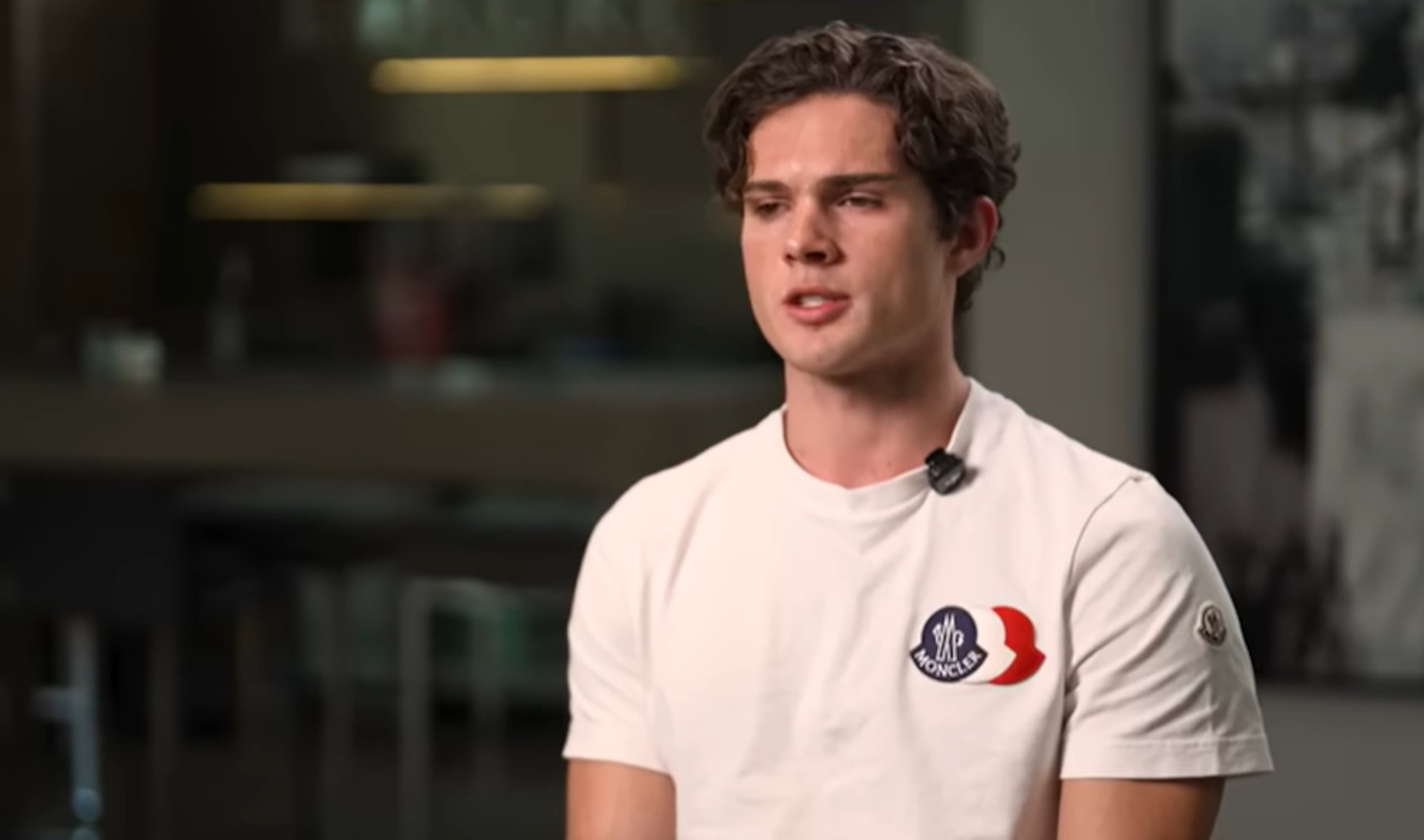 Influencer conocido como " Clavicular".