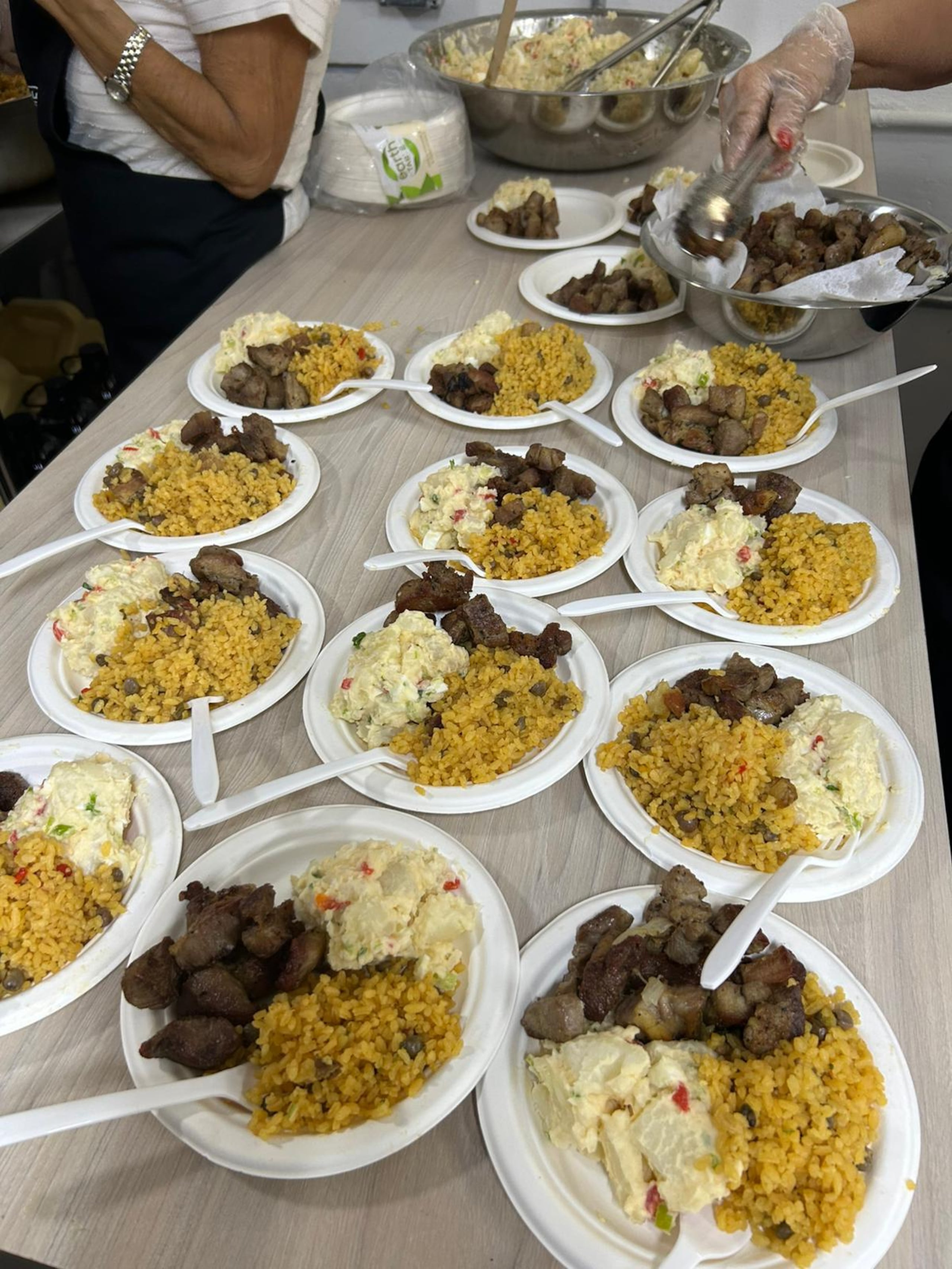 La iniciativa Cook & Go! está dirigida a ayudar a familias de Bayamón y municipios limítrofes que atraviesen situaciones de inseguridad alimentaria.