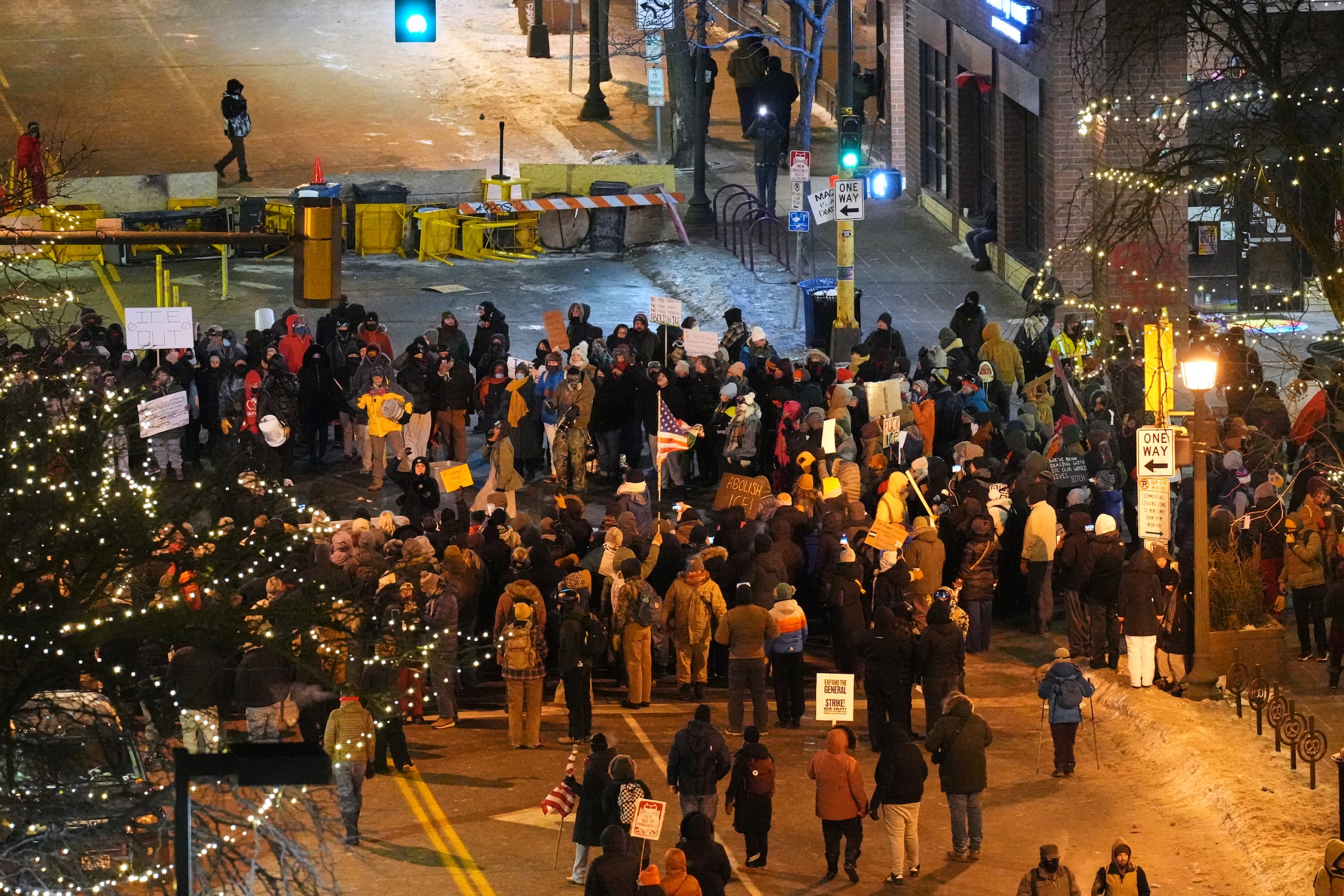El presidente aún no ha hablado directamente a la nación sobre las muertes de Pretti y Renee Good,