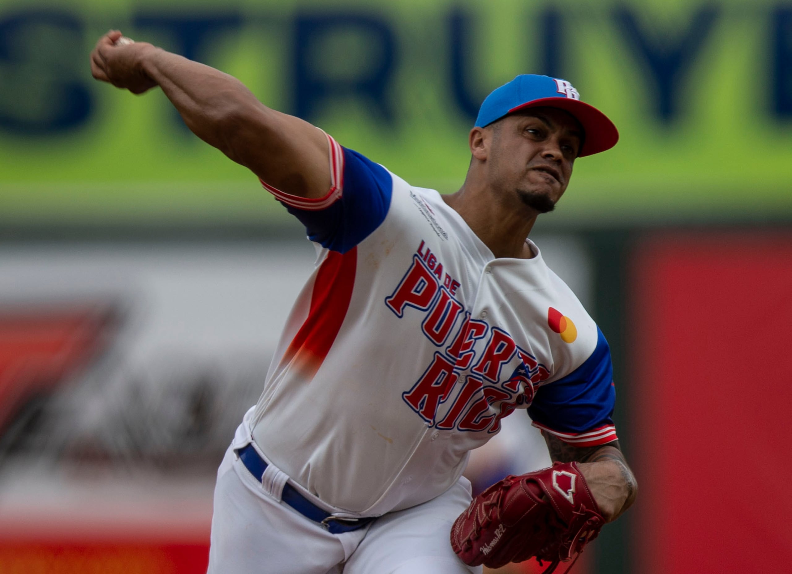 Fernando Cruz es uno de los brazos más importantes en el "bullpen" de Puerto Rico.