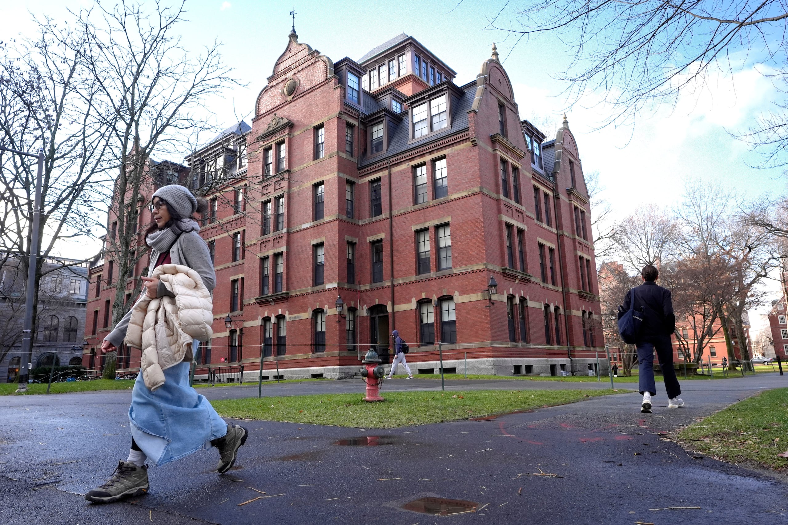 La Universidad de Harvard el 17 de diciembre de 2024, en Cambridge, Massachusetts. (AP foto/Steven Senne)