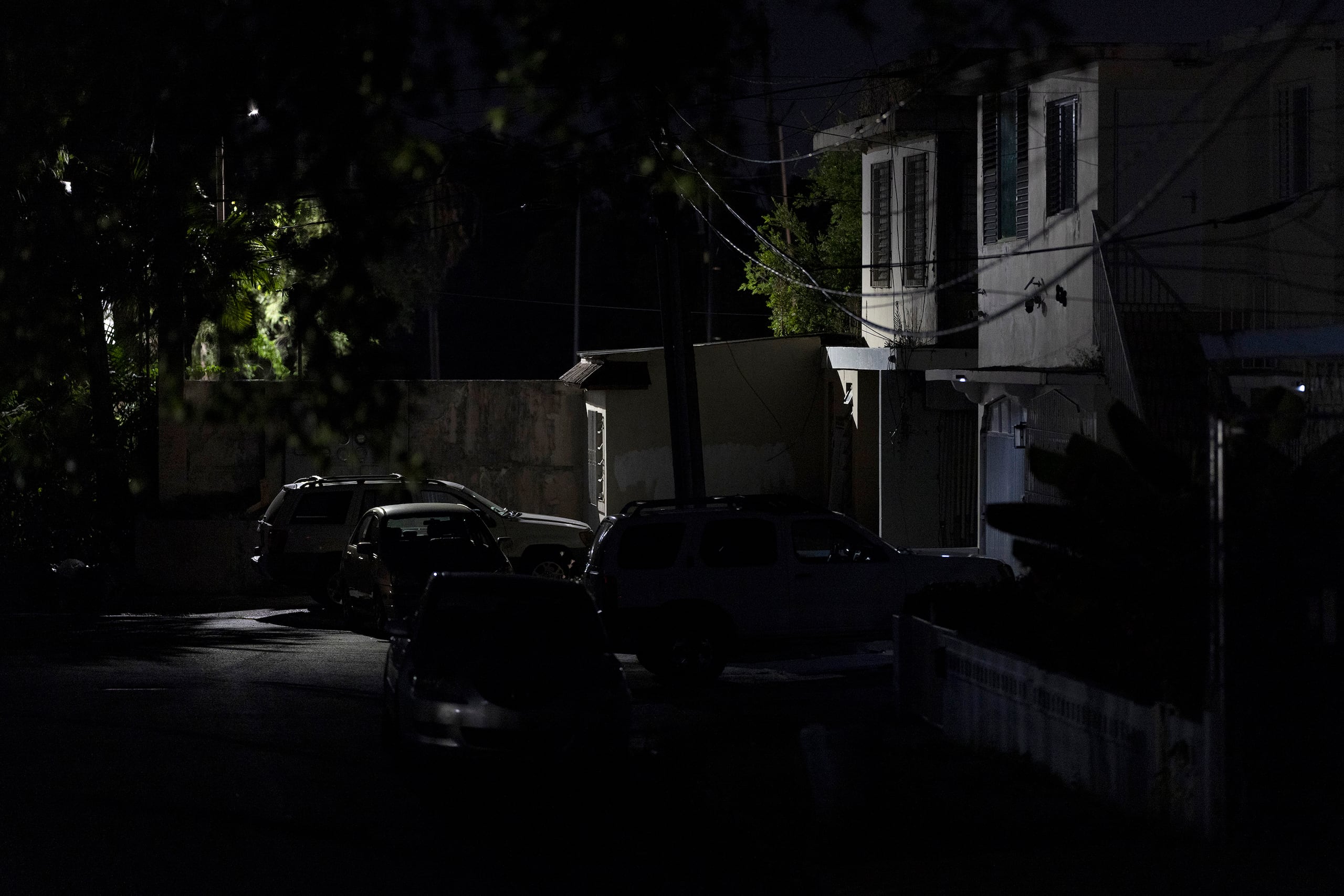 Los congresistas de la oposición dominicana catalogaron cómo inconcebible que el sistema dominicano pueda suministrarle energía a otro país.