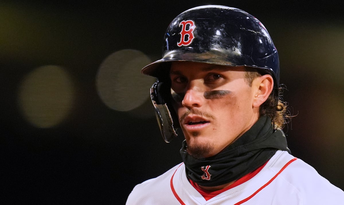 Aficionado llama a suicidio a jardinero de Boston; MLB investiga