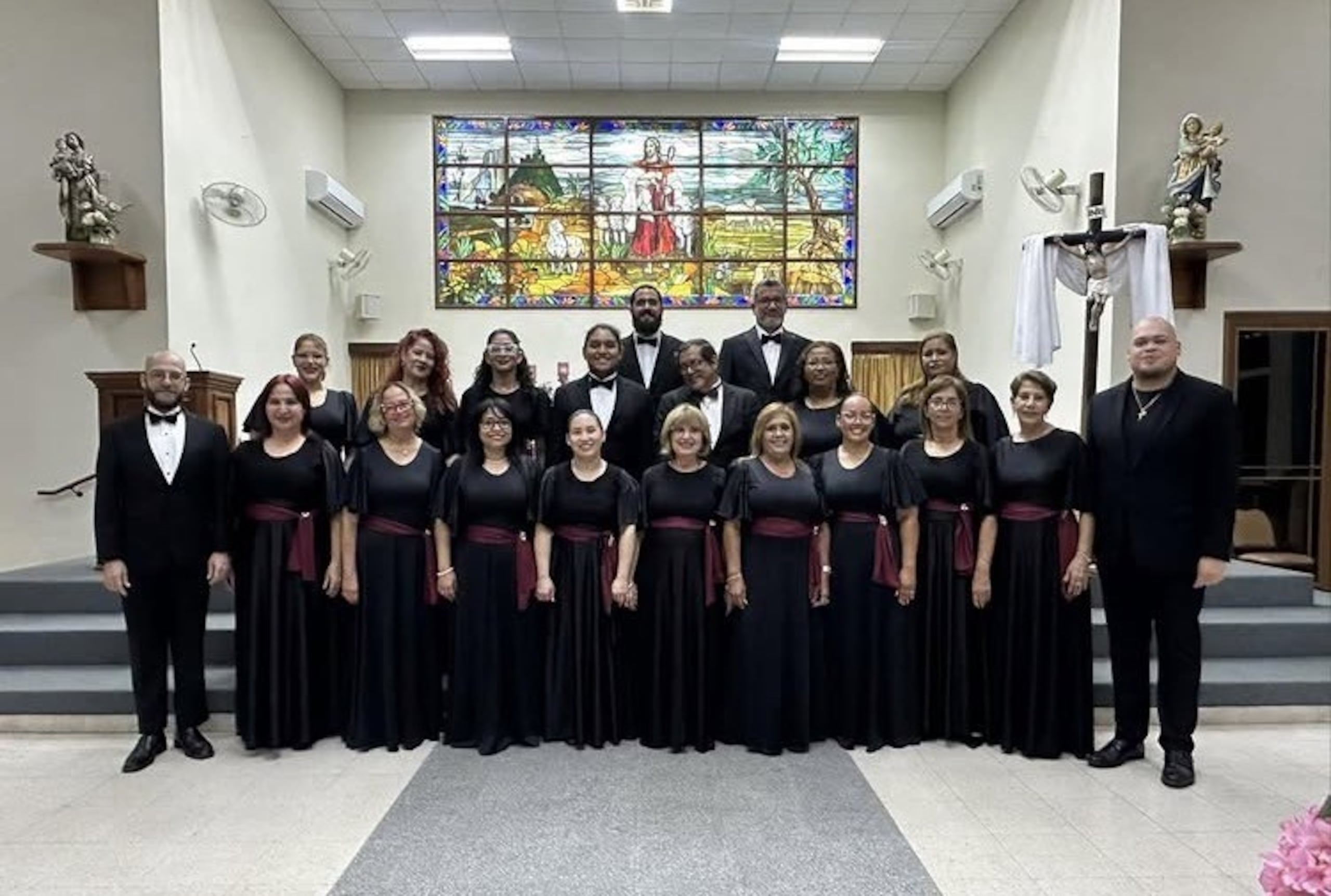 Presentan tres funciones del concierto "En las manos de un pueblo".
.