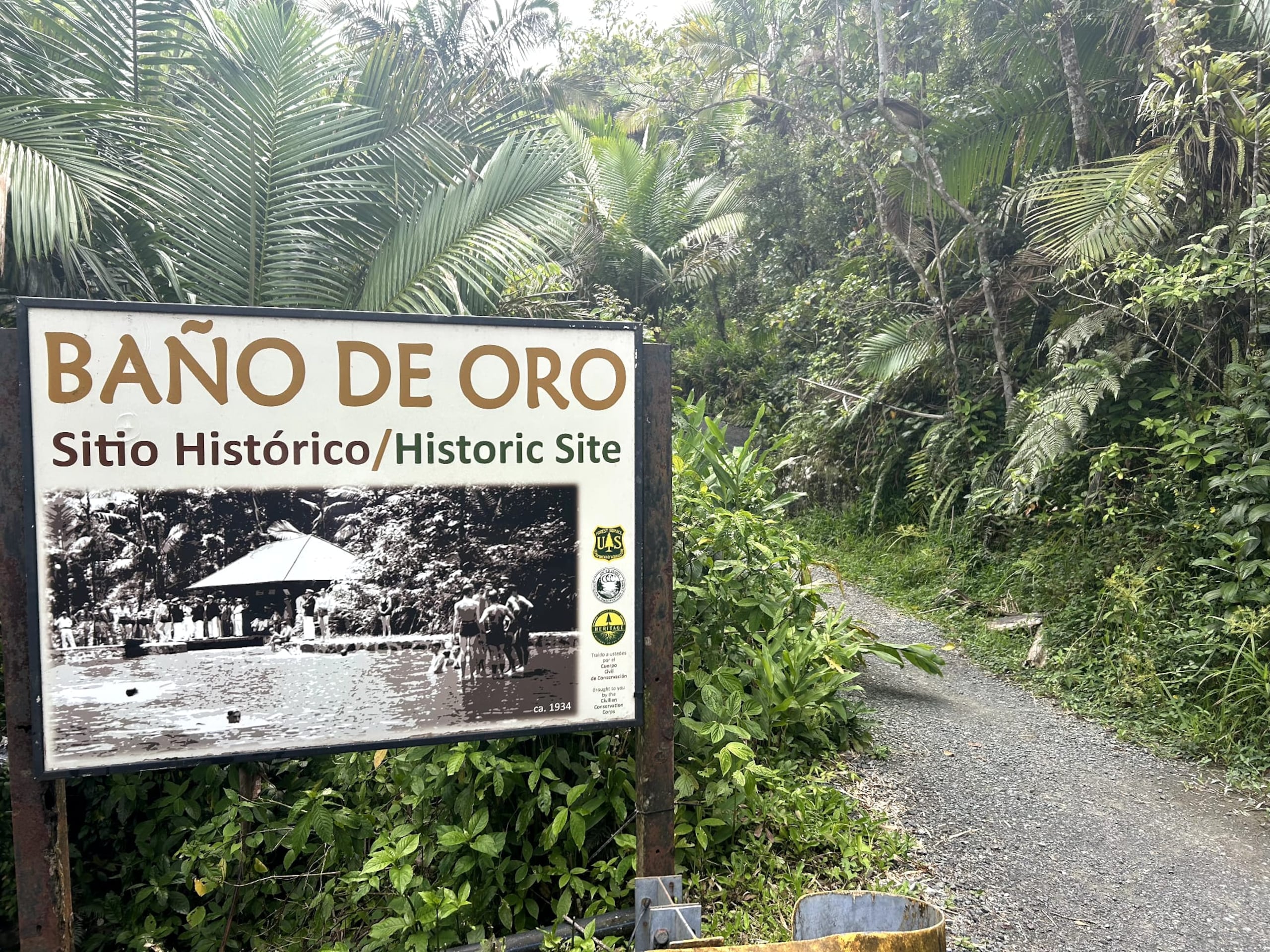 Entrada a la vereda de Baño de Oro, en El Yunque.